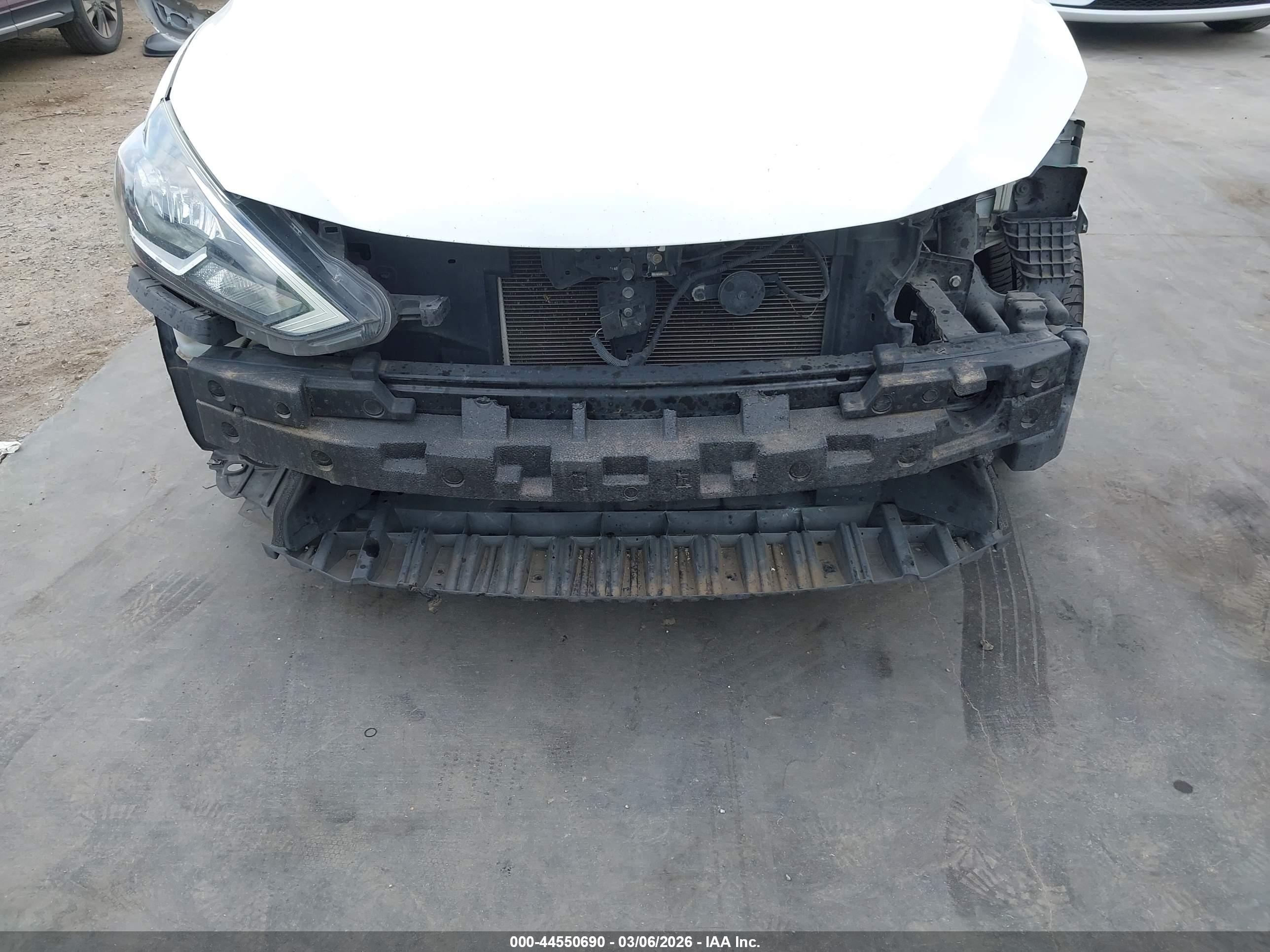 NISSAN SENTRA image 6