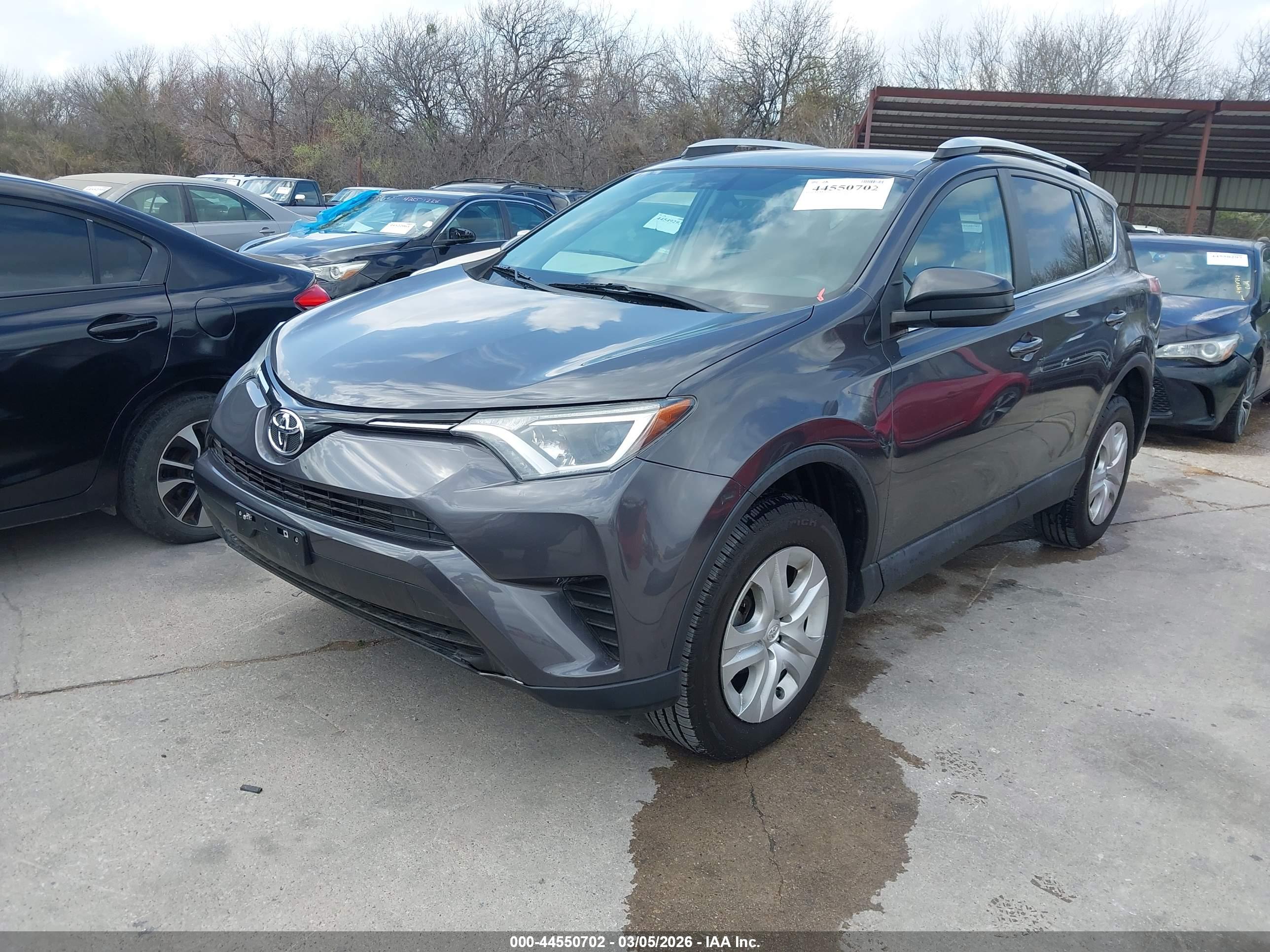 TOYOTA RAV4 image 2