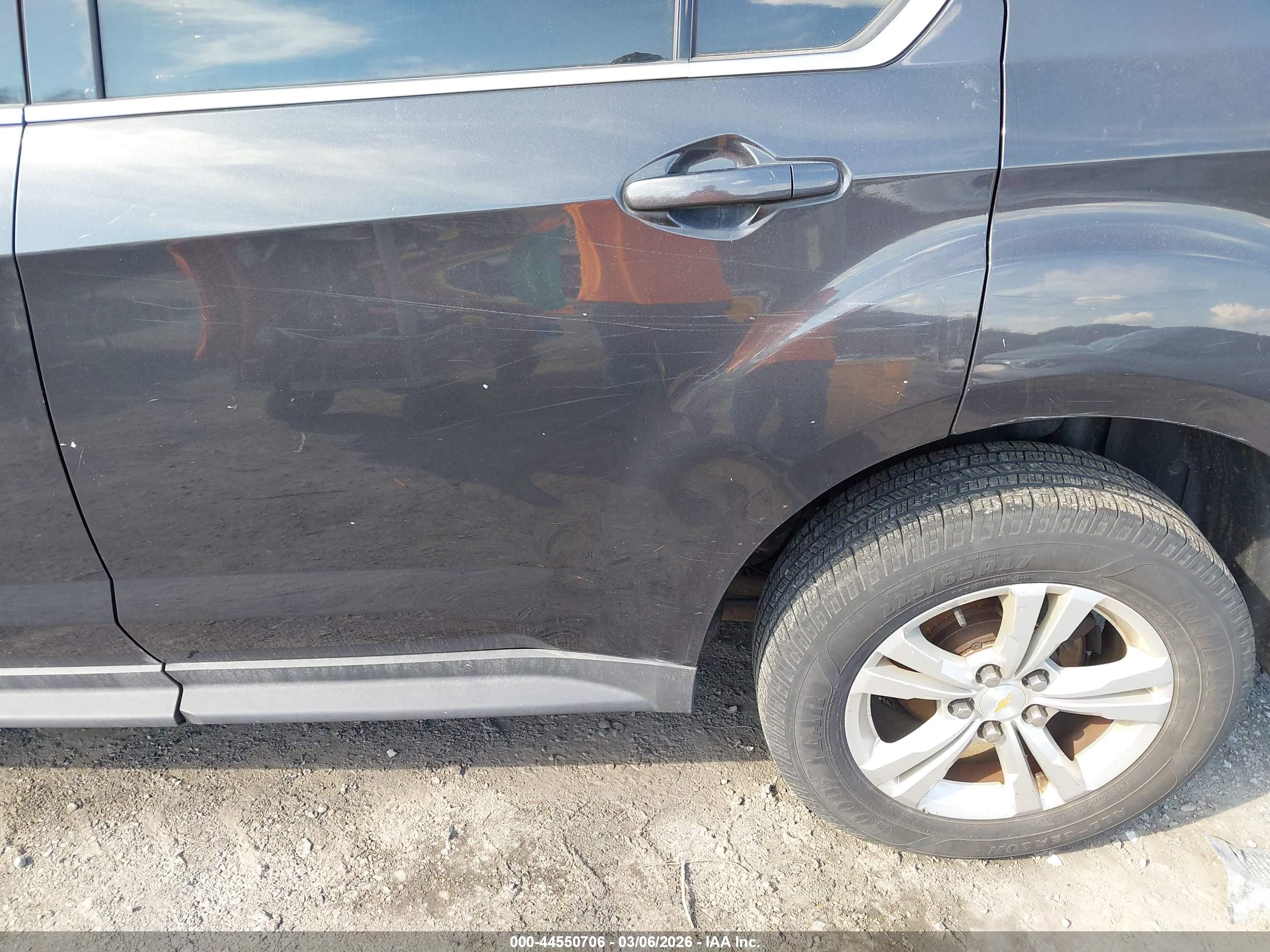 CHEVROLET EQUINOX image 6
