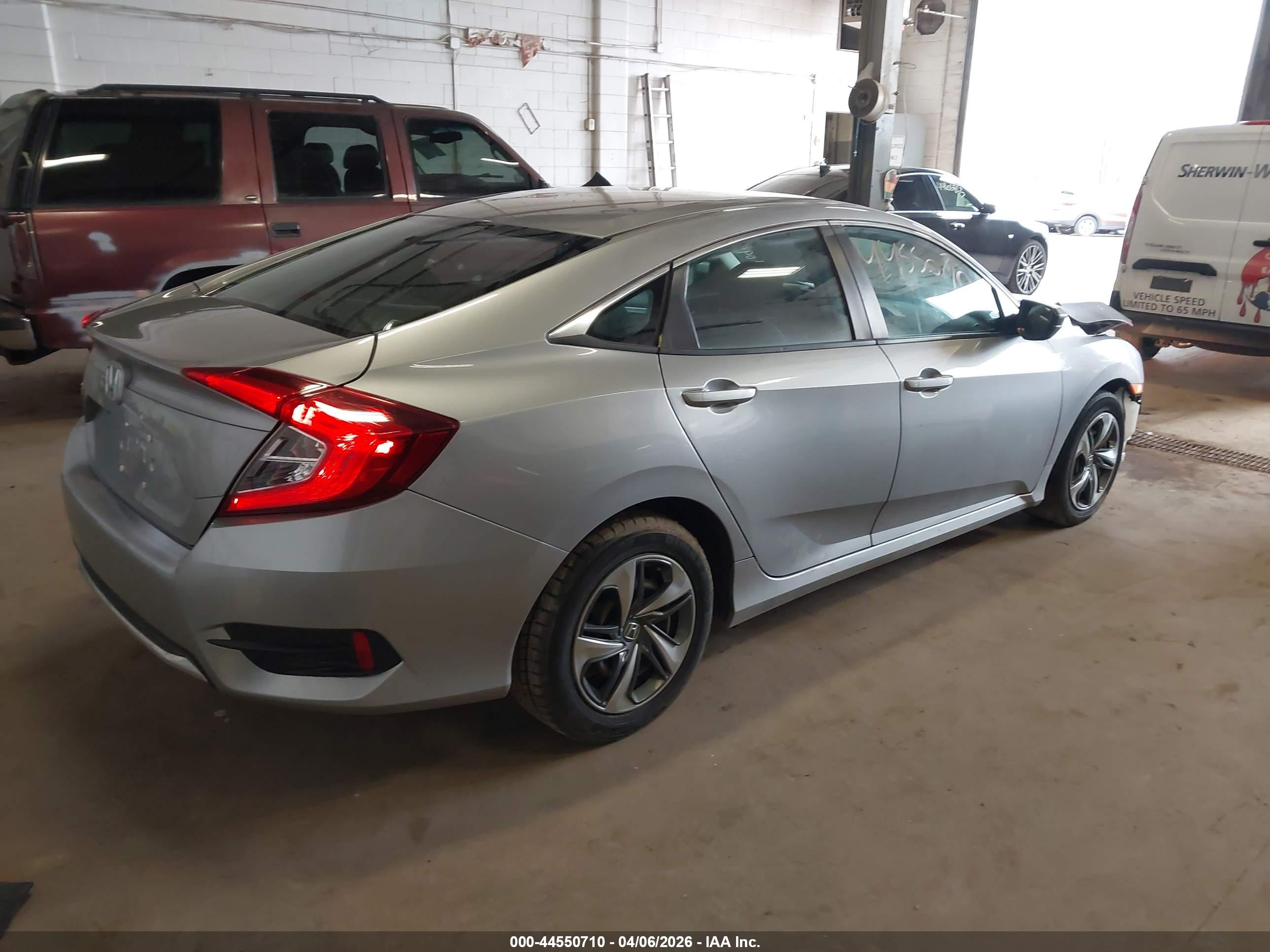 HONDA CIVIC image 4