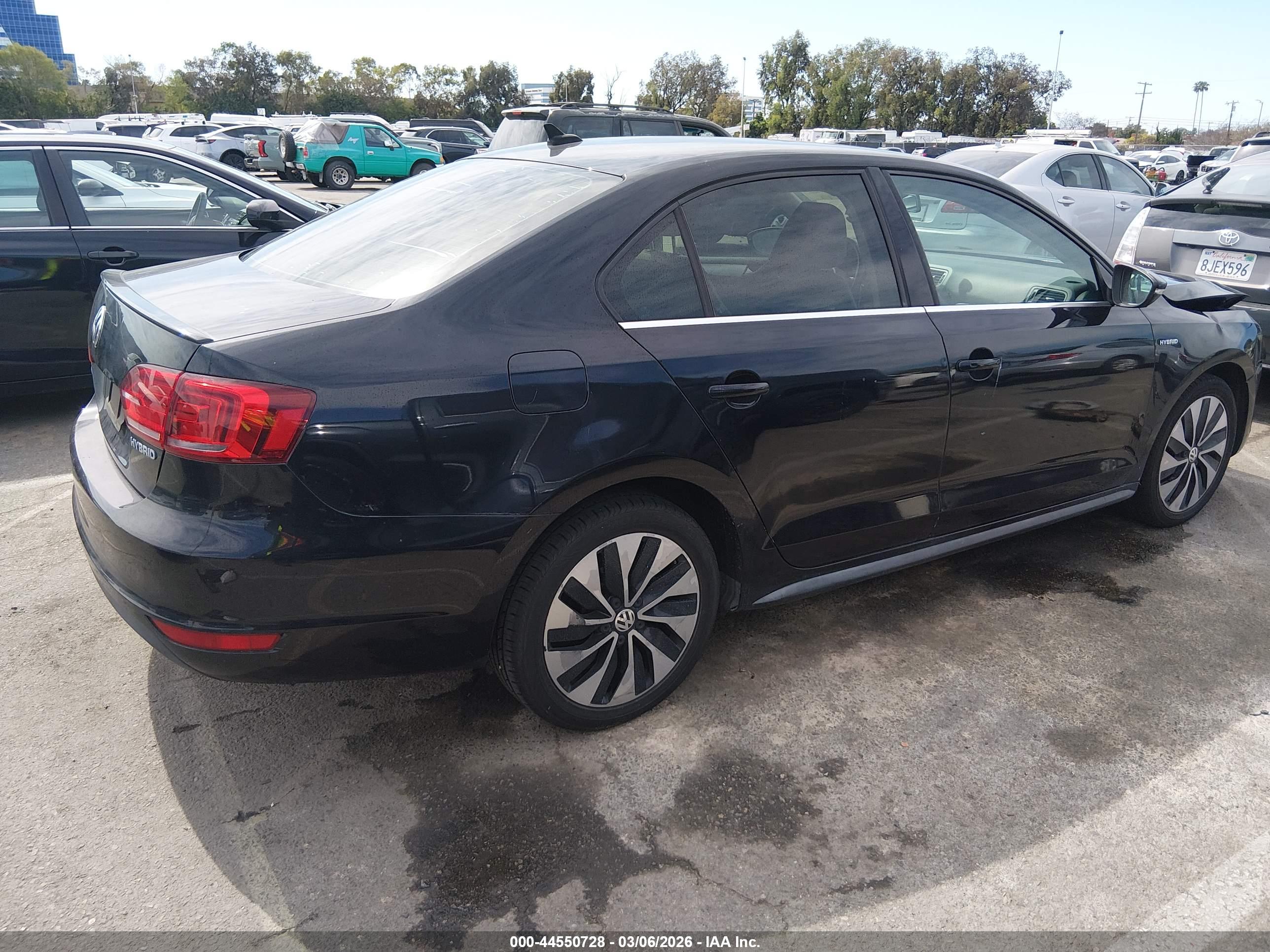 VOLKSWAGEN JETTA image 4