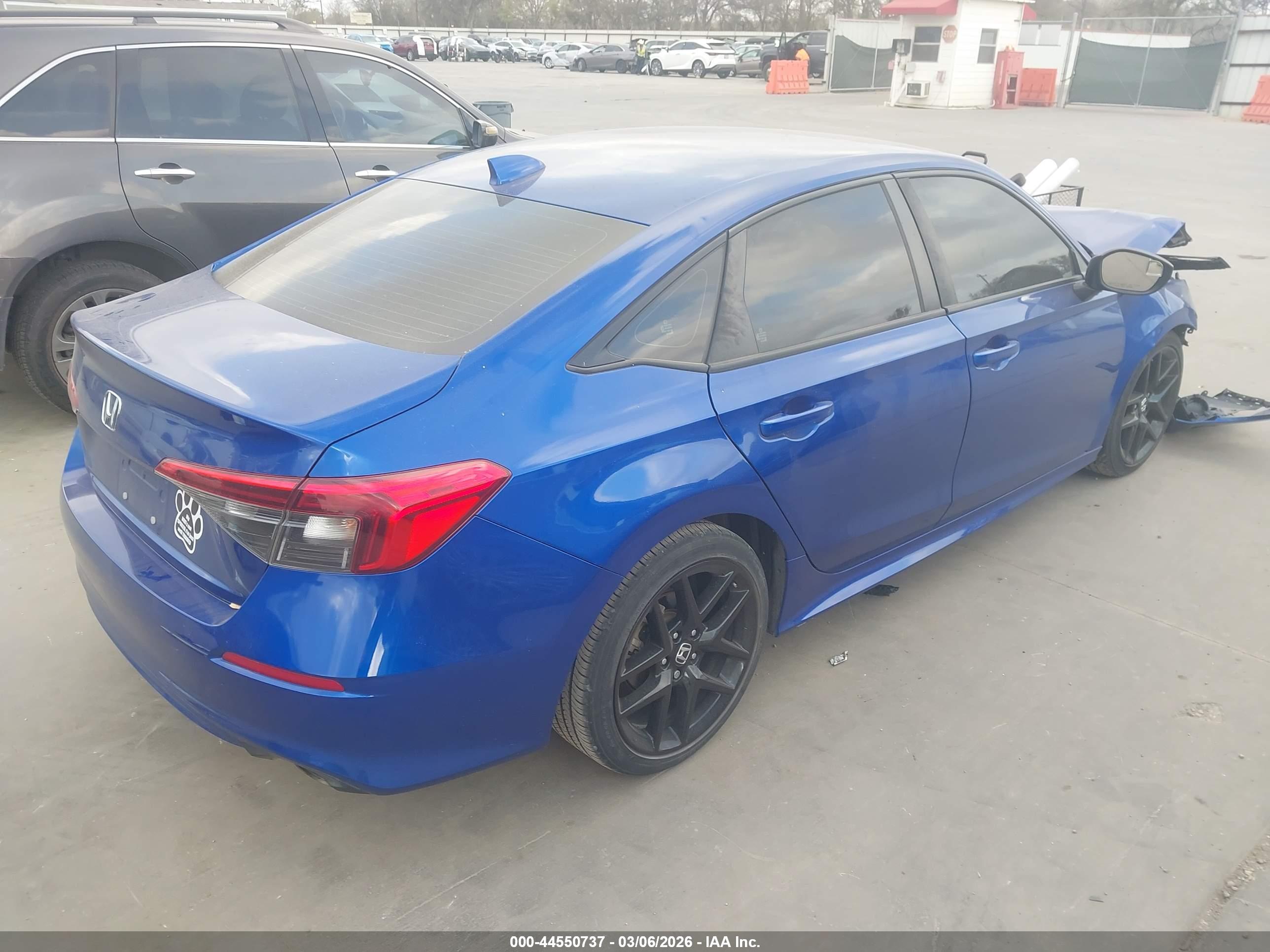 HONDA CIVIC image 4