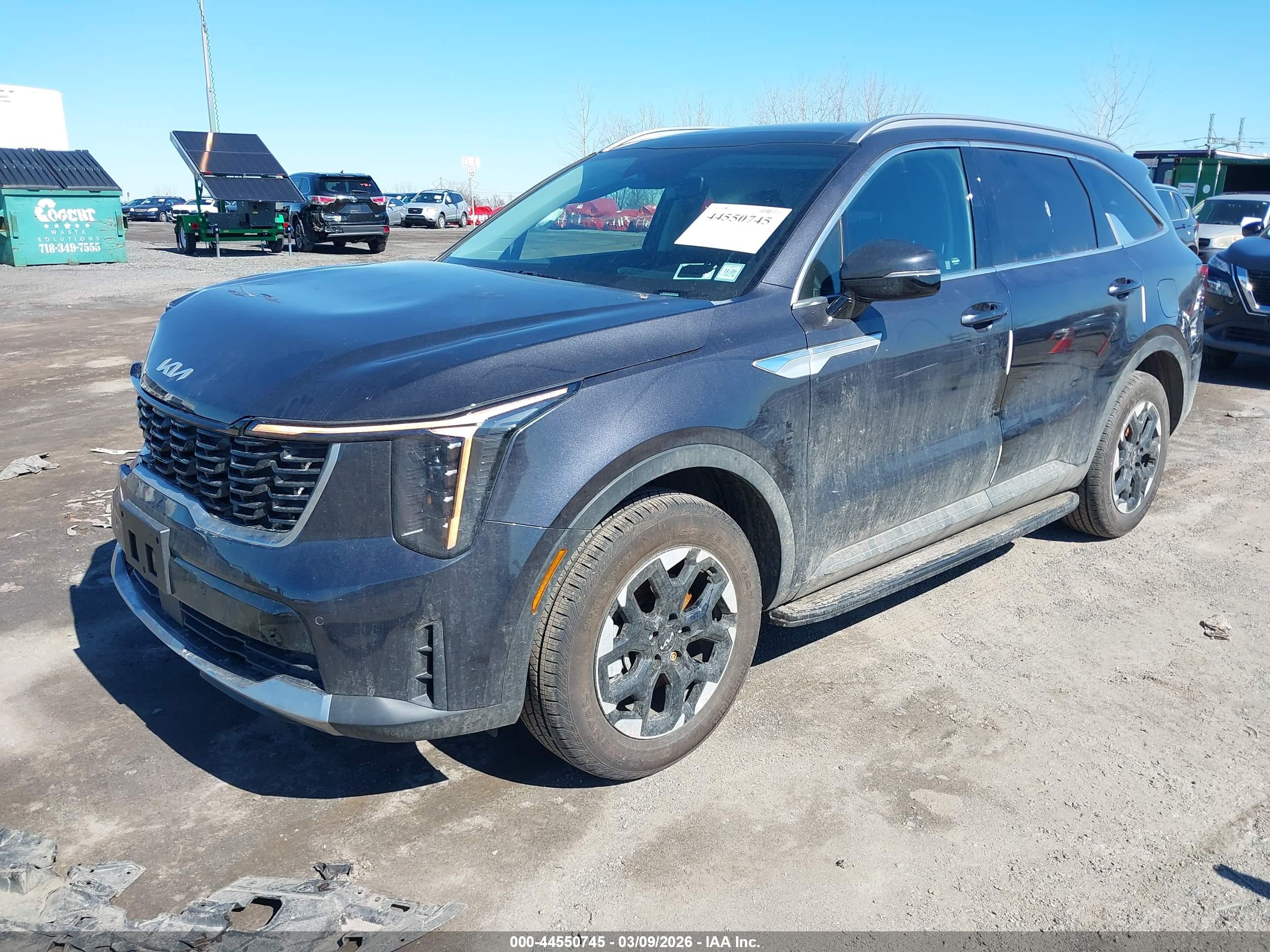 KIA SORENTO image 2