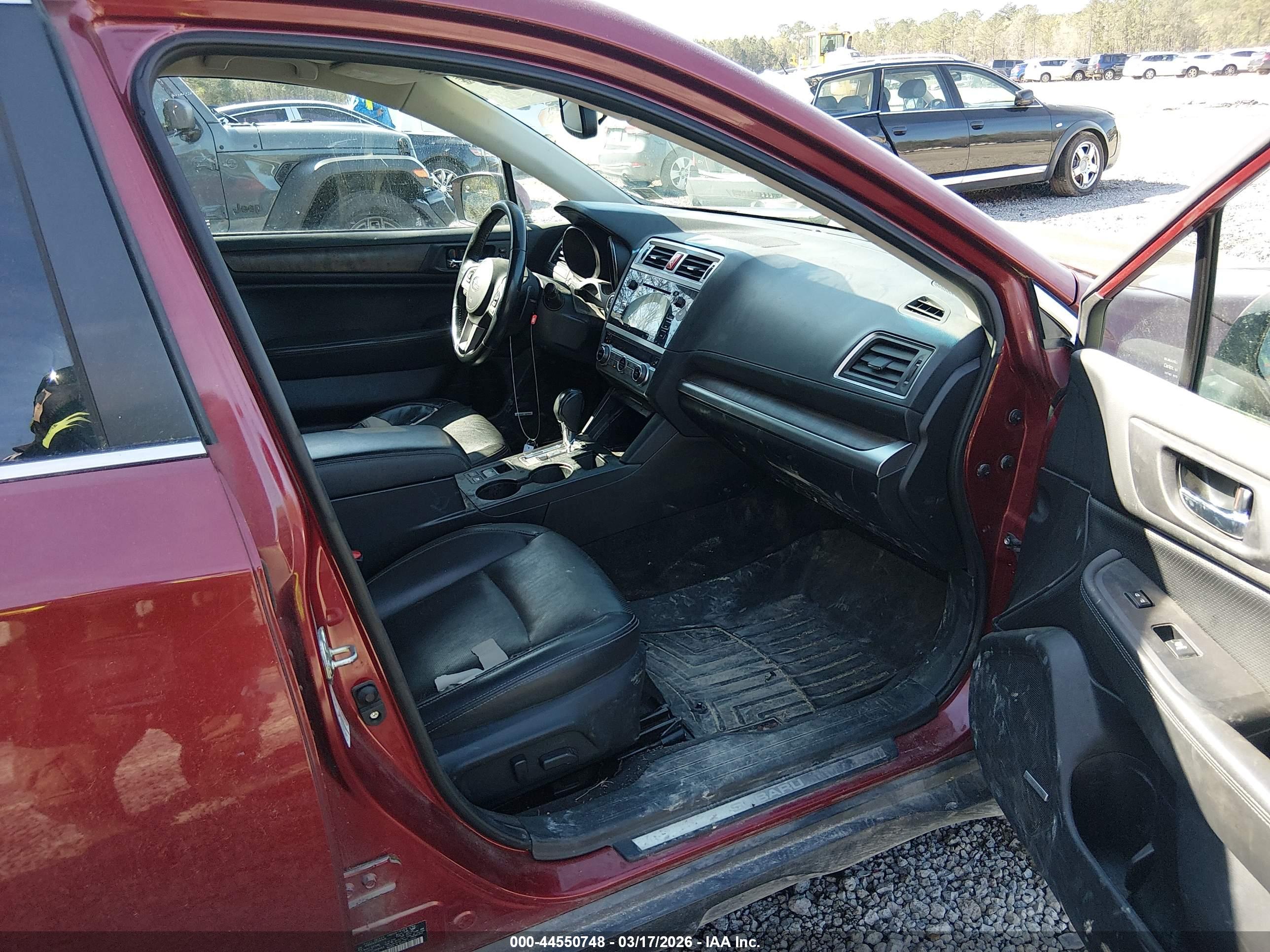 SUBARU OUTBACK image 5