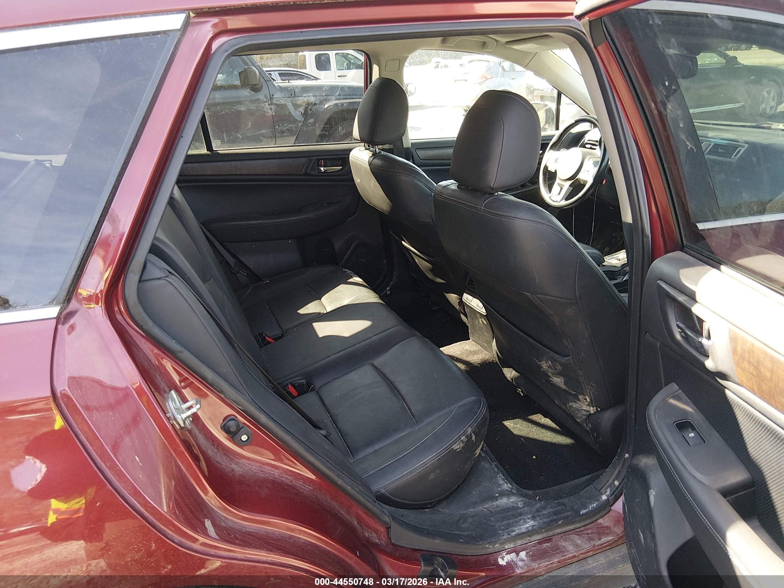 SUBARU OUTBACK image 8