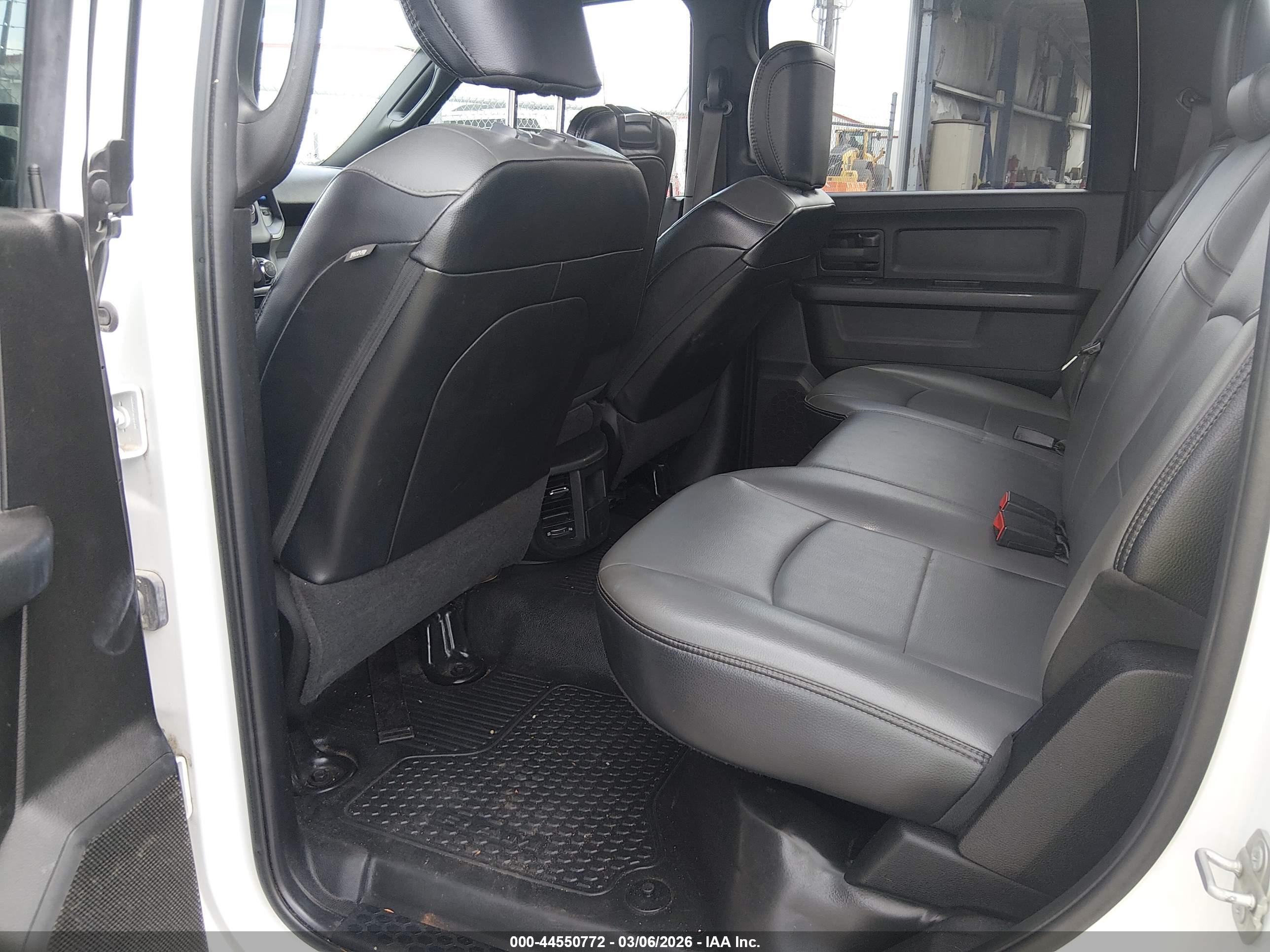RAM 2500 image 8