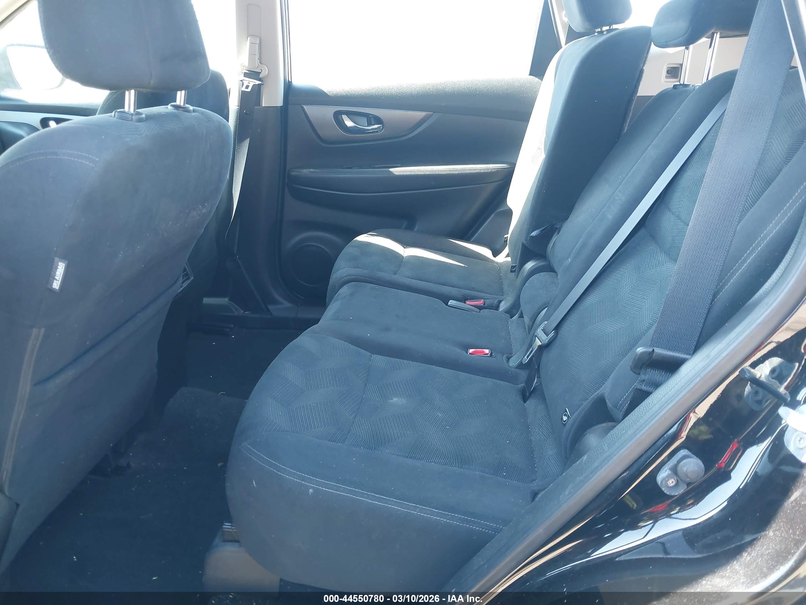 NISSAN ROGUE image 8