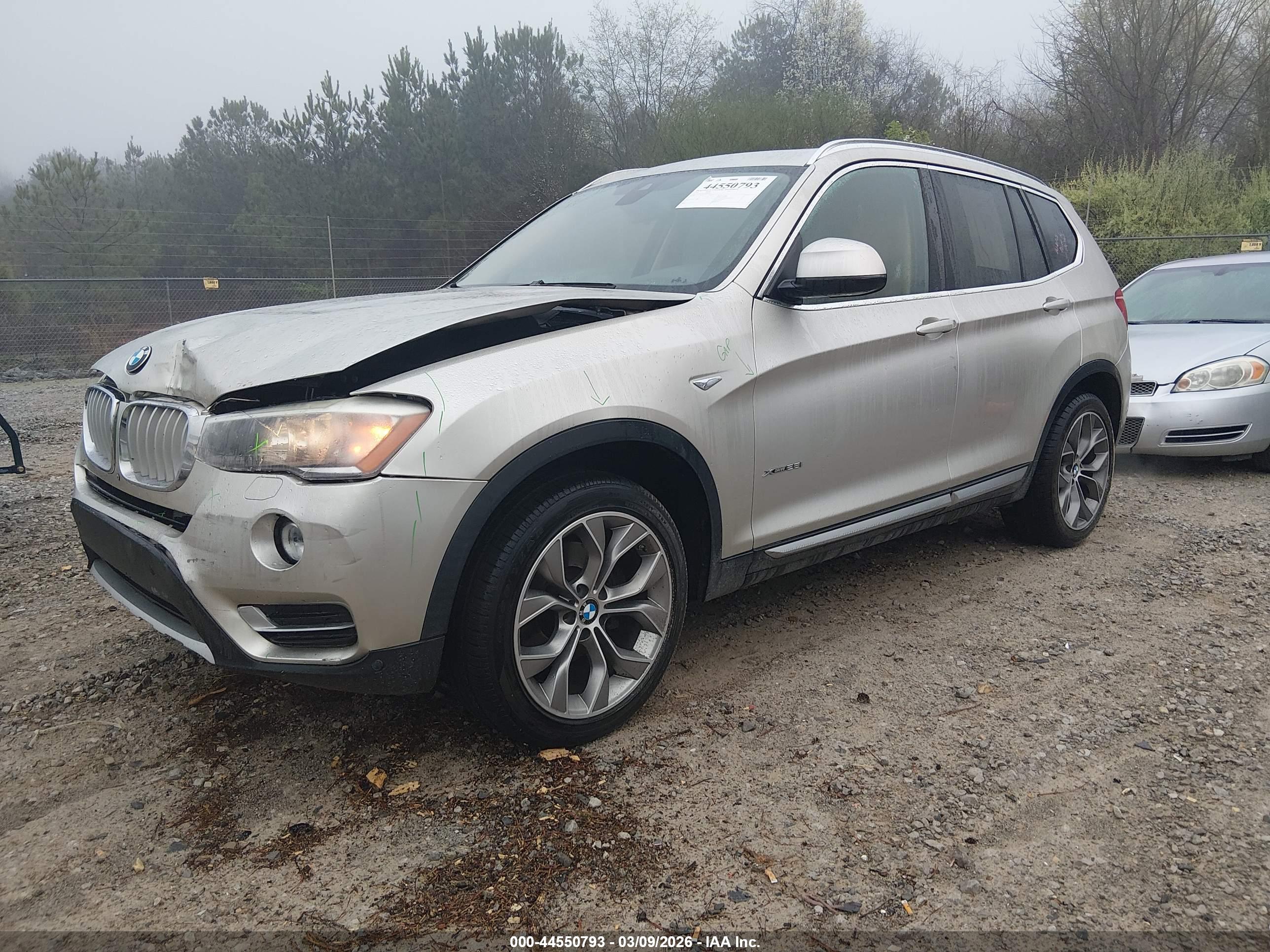 BMW X3 image 2
