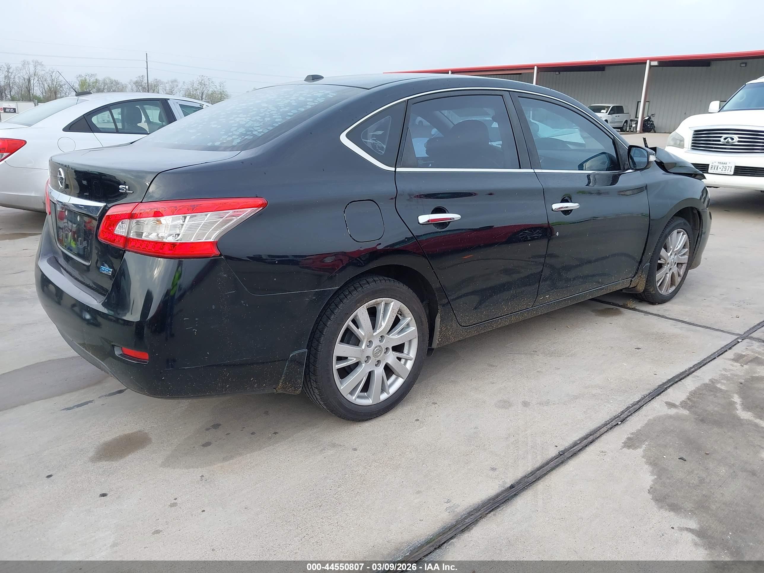 NISSAN SENTRA image 4