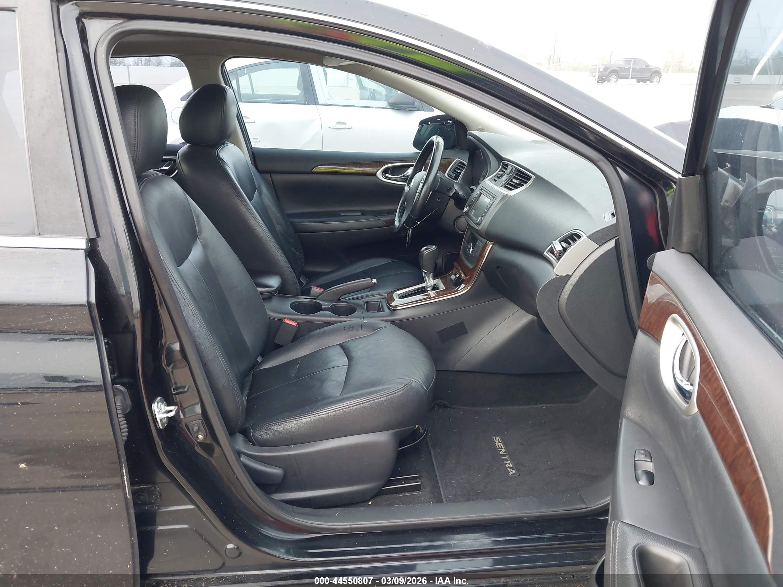 NISSAN SENTRA image 5