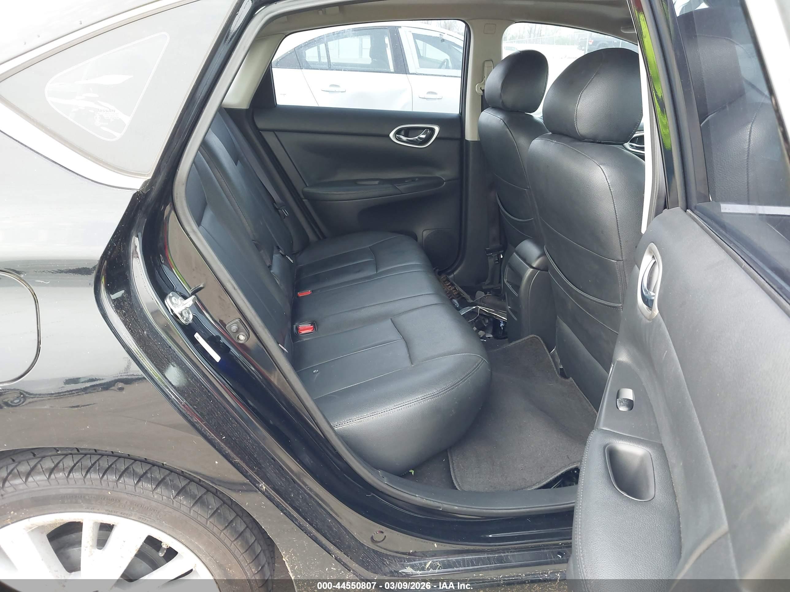 NISSAN SENTRA image 8
