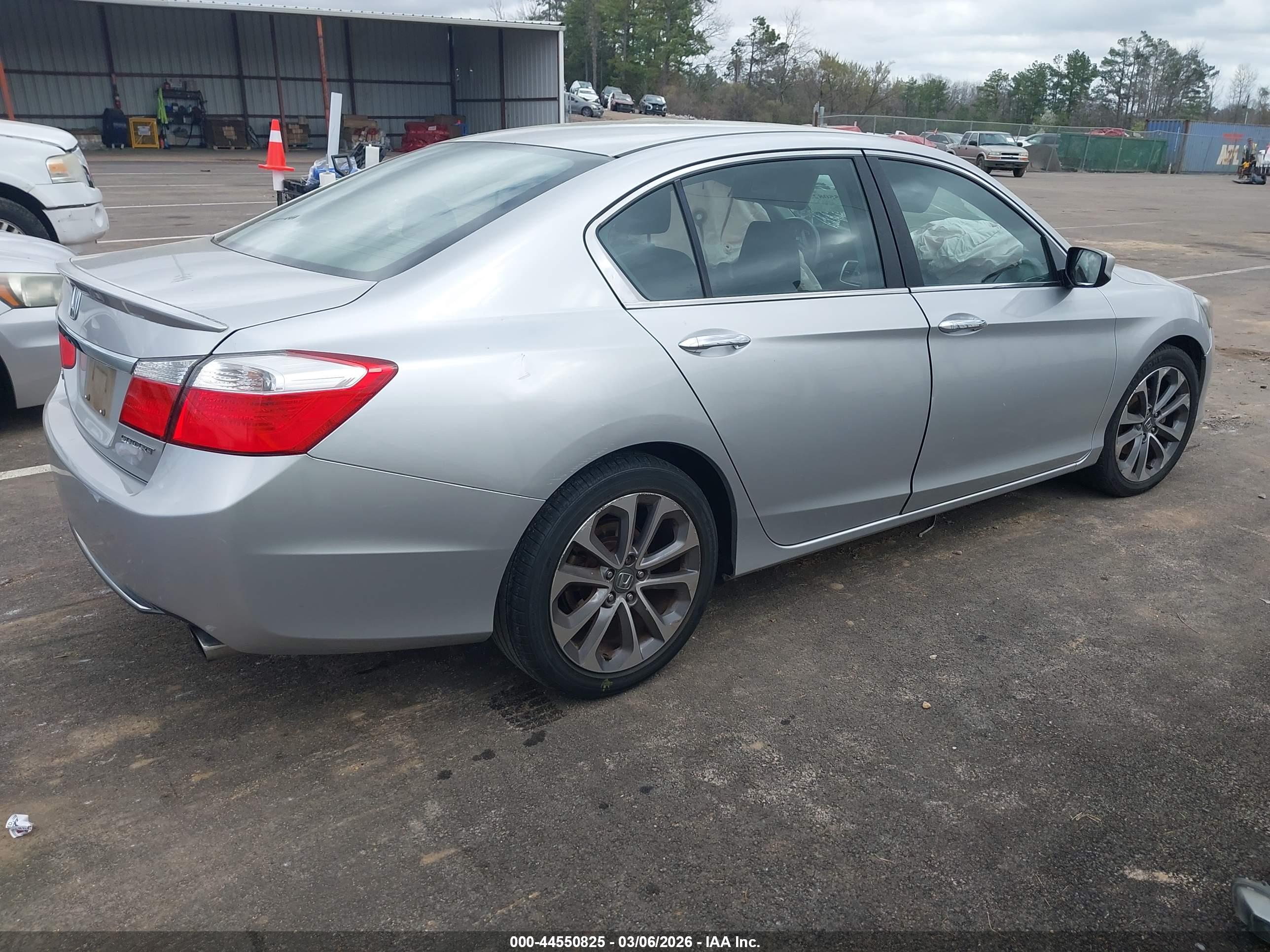 HONDA ACCORD image 4
