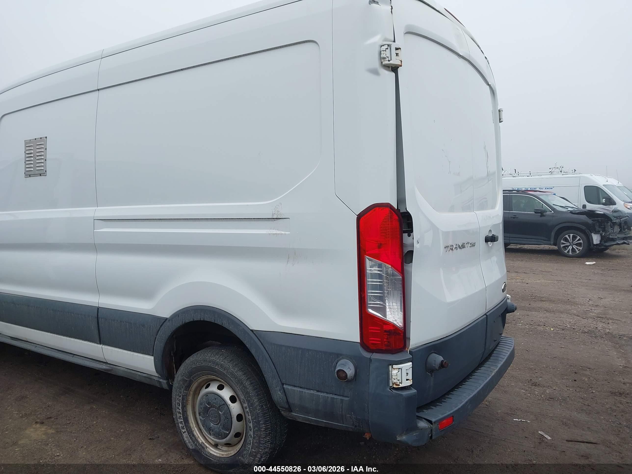 FORD TRANSIT-250 image 6