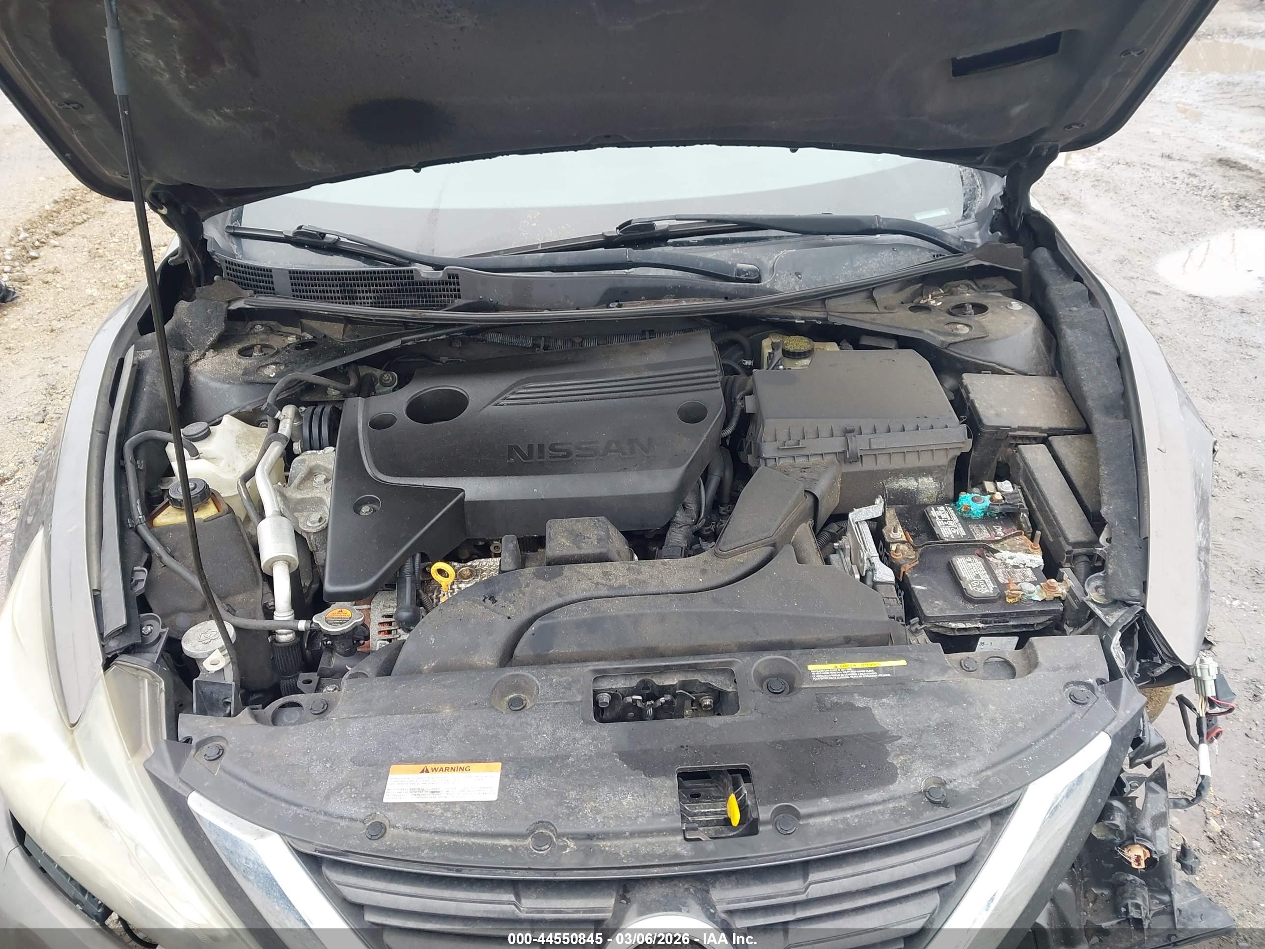 NISSAN ALTIMA image 10