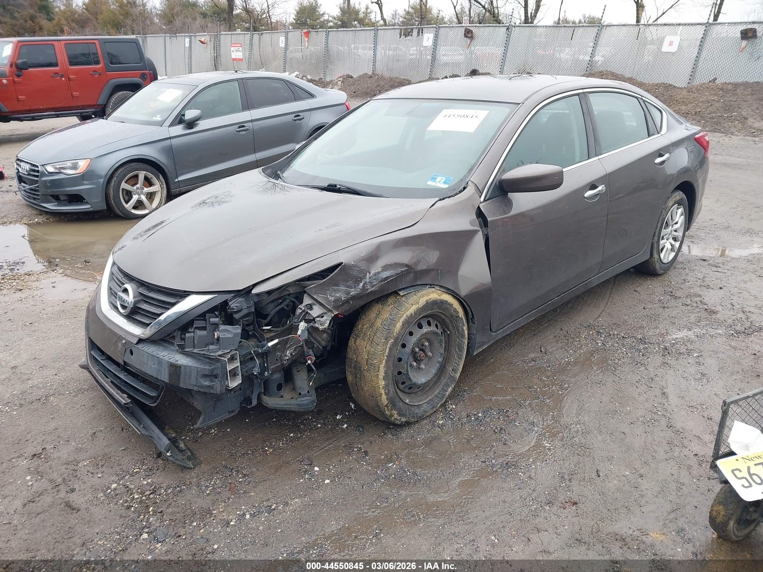 NISSAN ALTIMA image 2