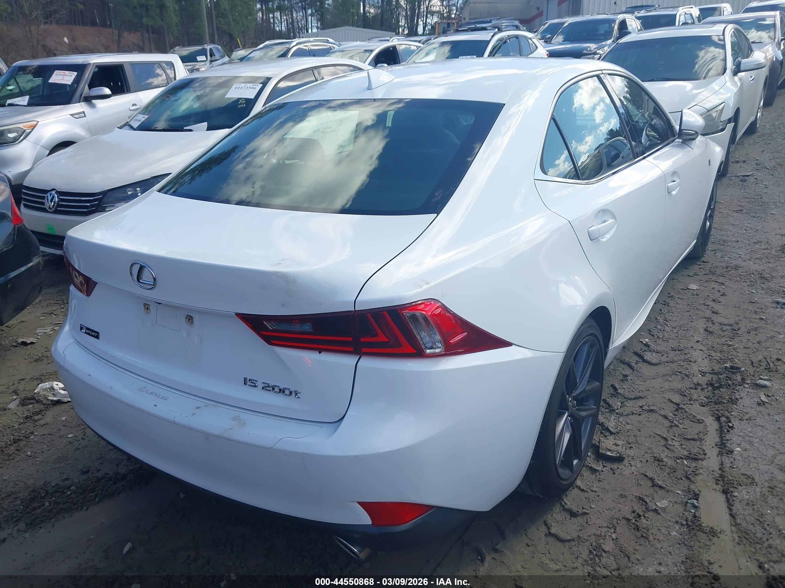 LEXUS IS image 4