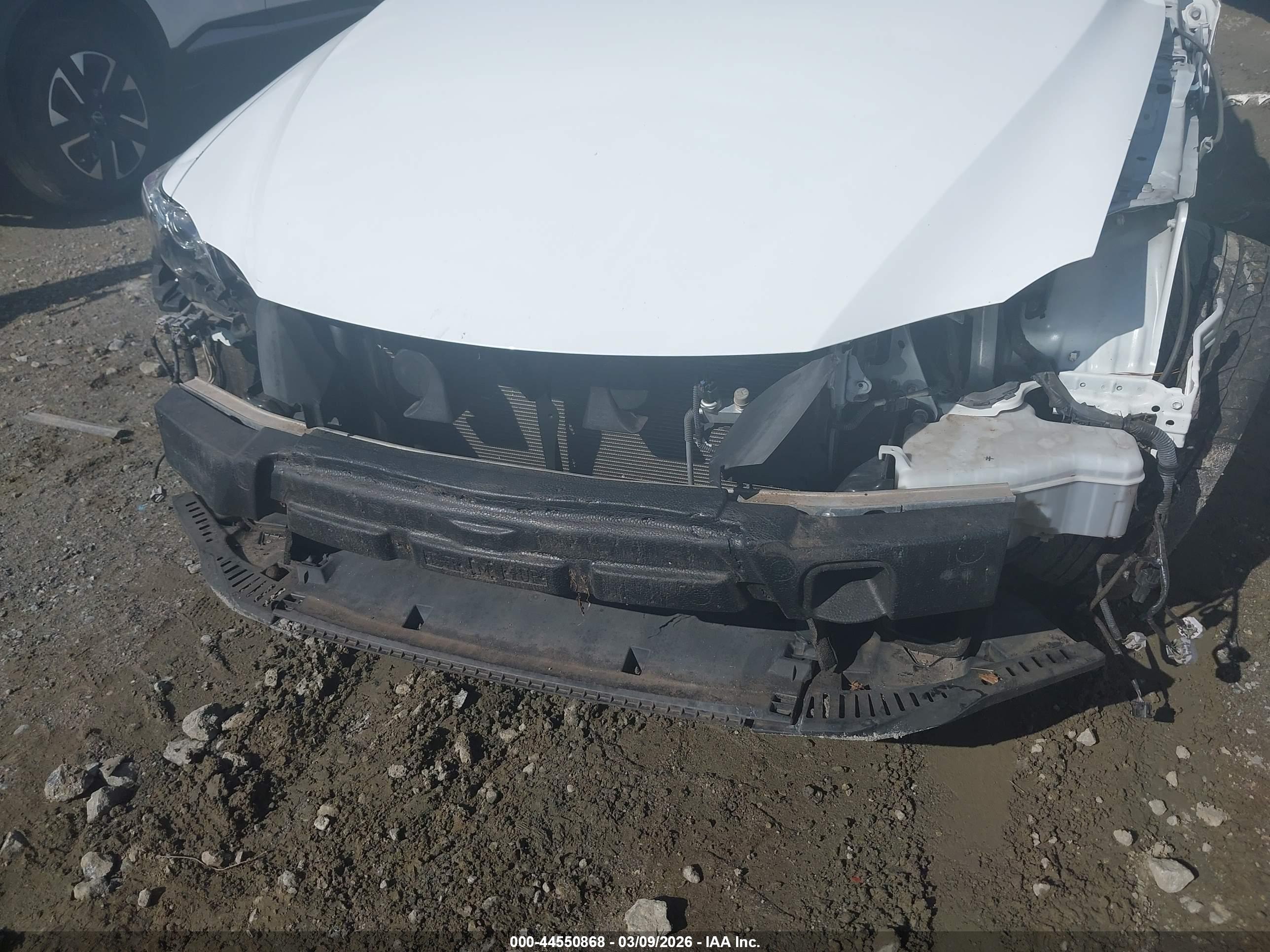 LEXUS IS image 6