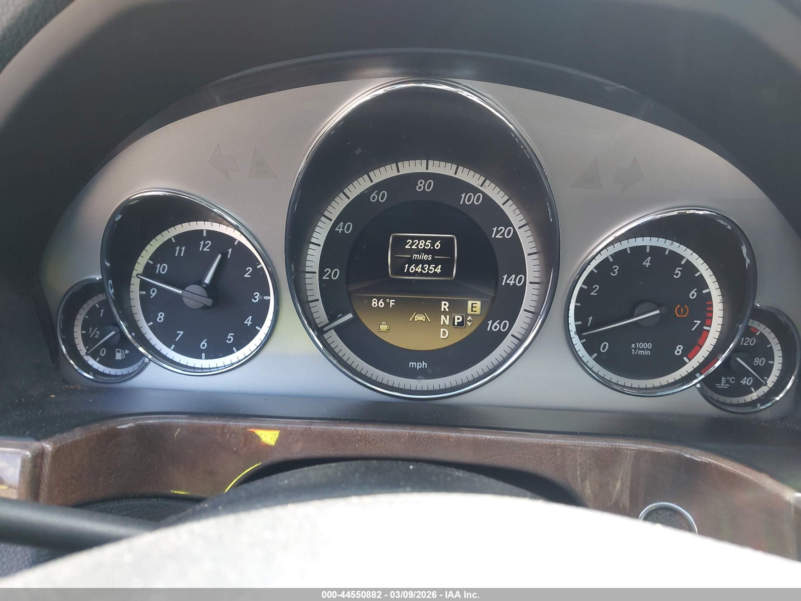 MERCEDES-BENZ E image 7