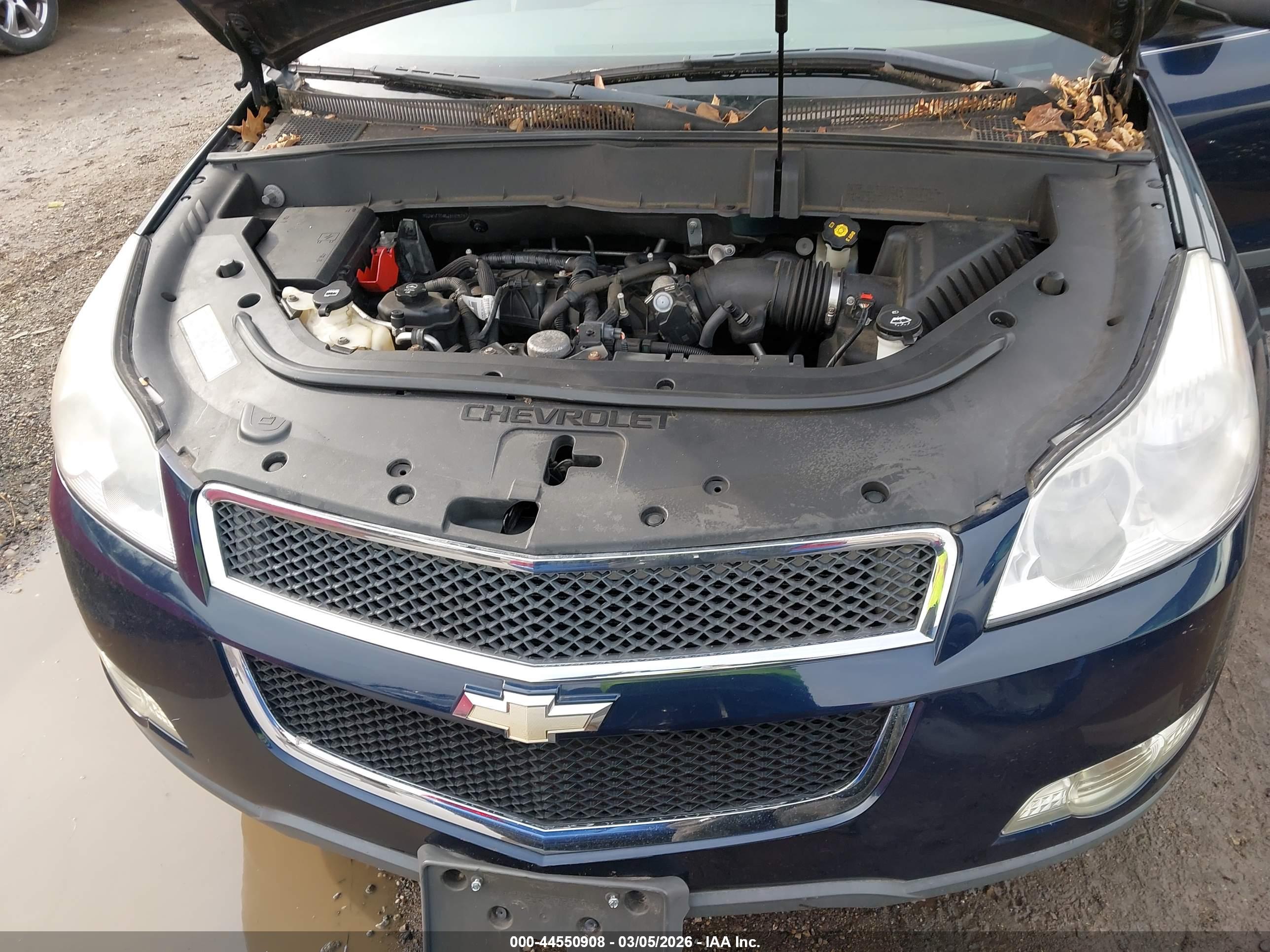 CHEVROLET TRAVERSE image 10