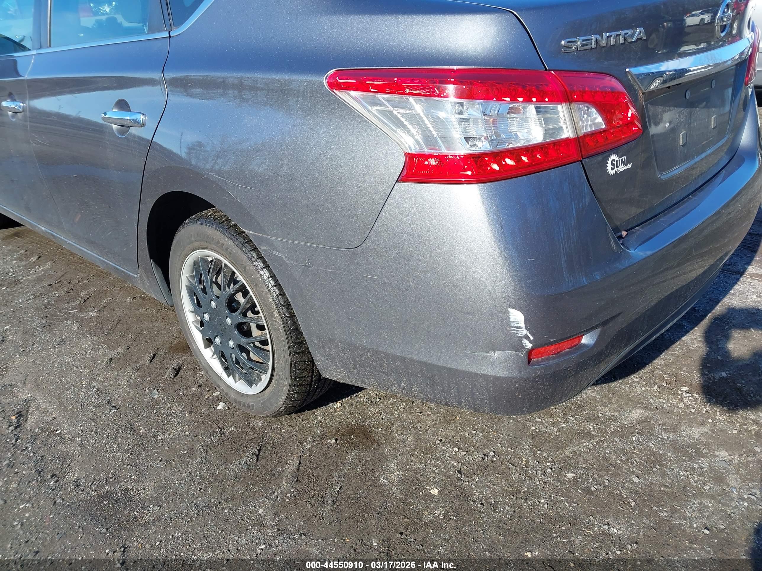NISSAN SENTRA image 6