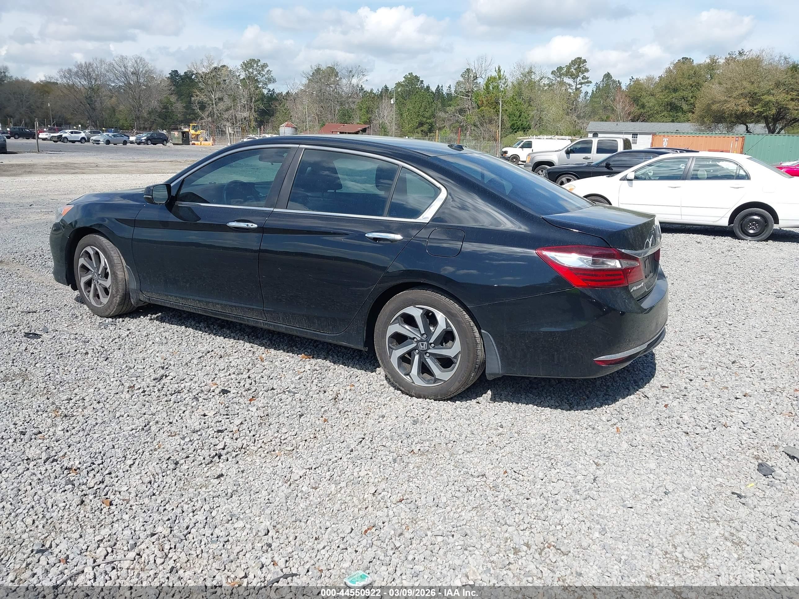 HONDA ACCORD image 3