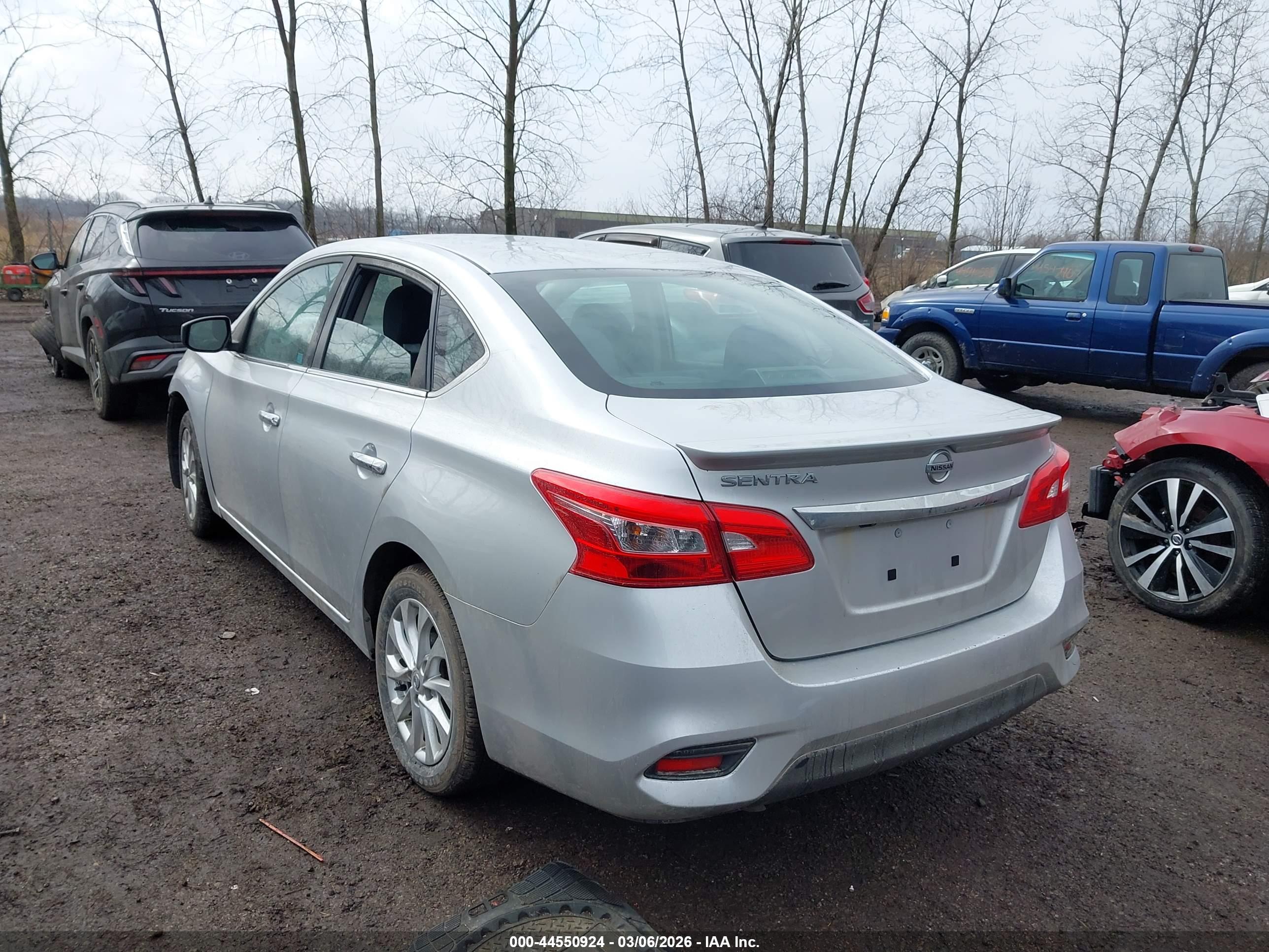 NISSAN SENTRA image 3