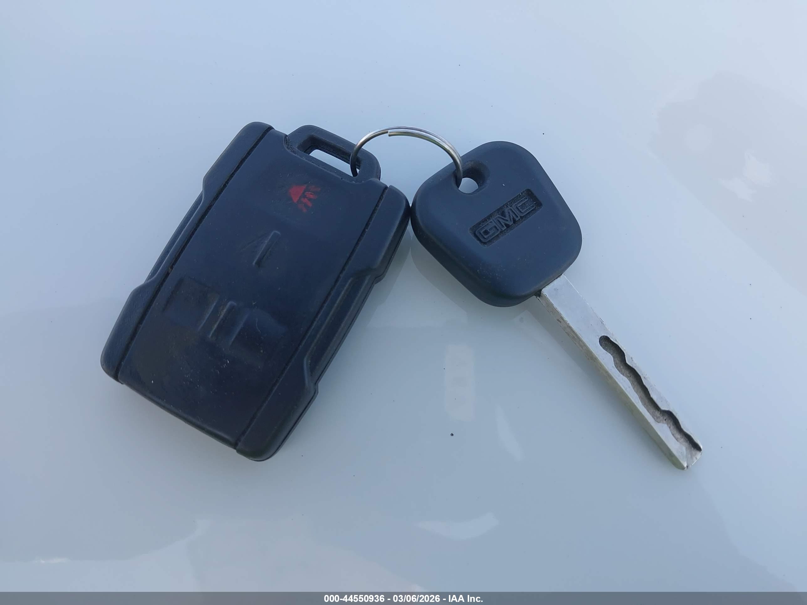 GMC SIERRA image 11