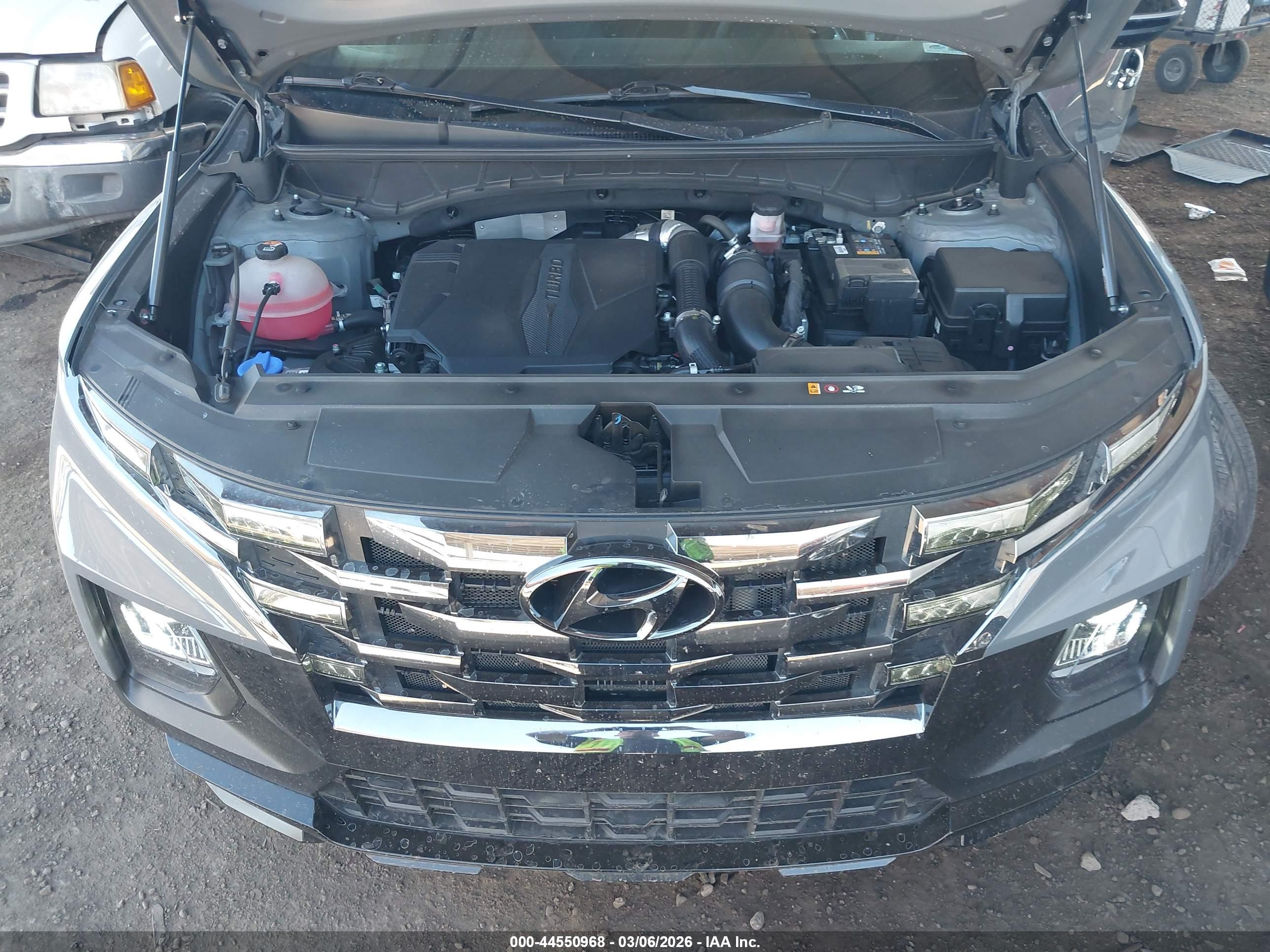 HYUNDAI SANTA image 10