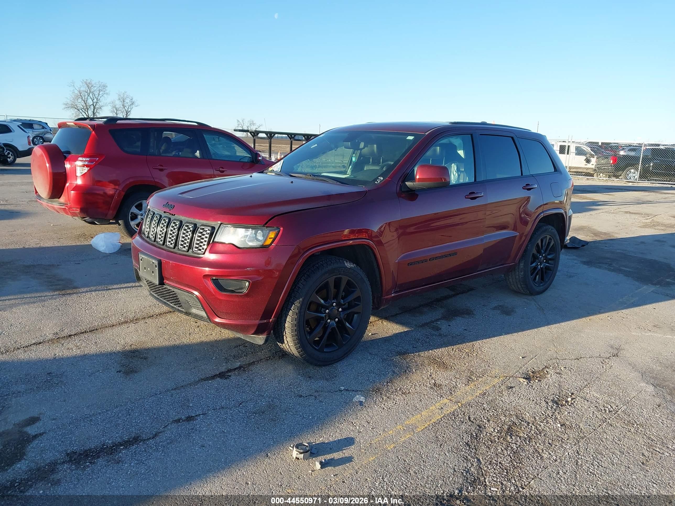 JEEP GRAND image 2