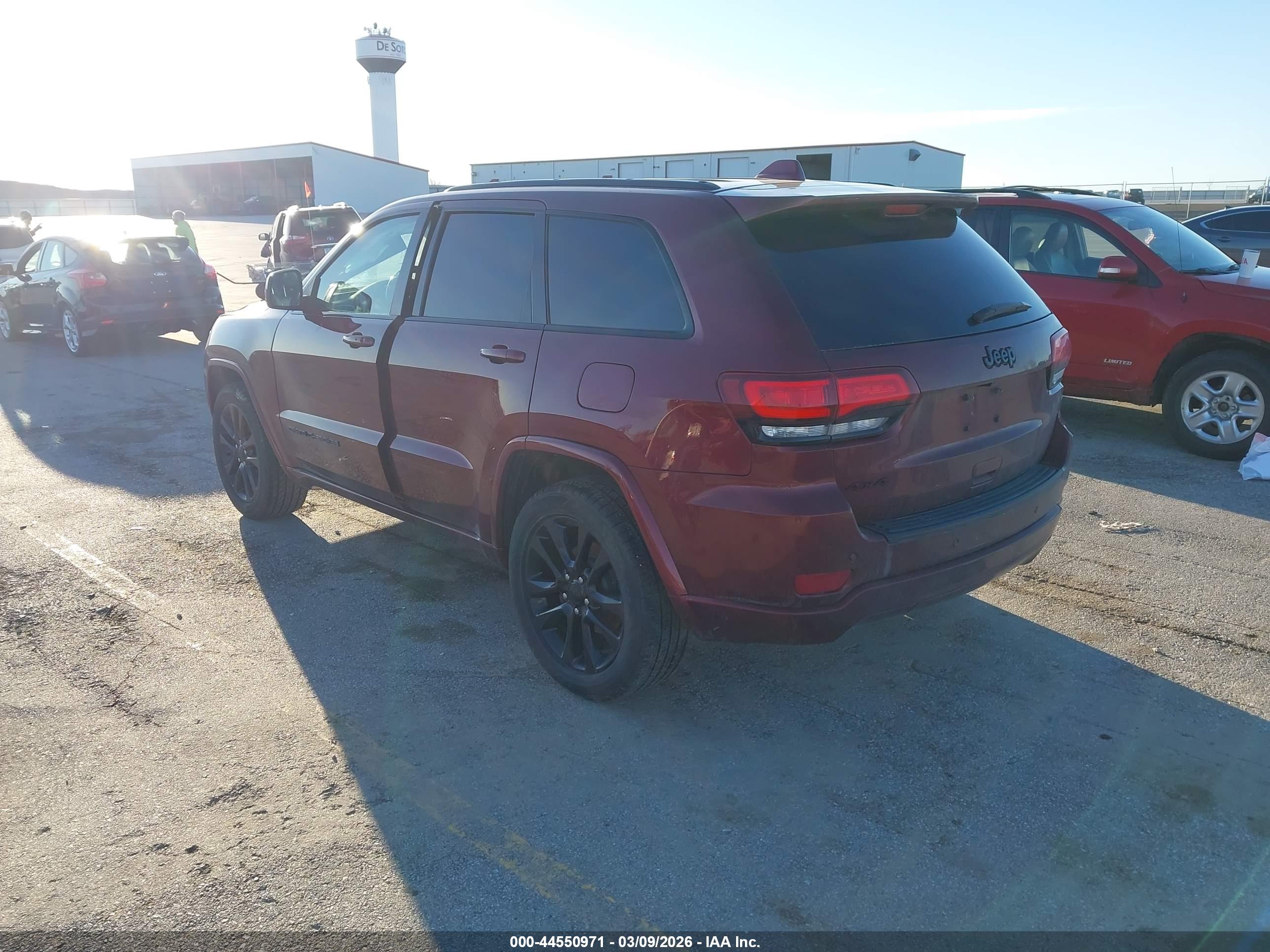 JEEP GRAND image 3
