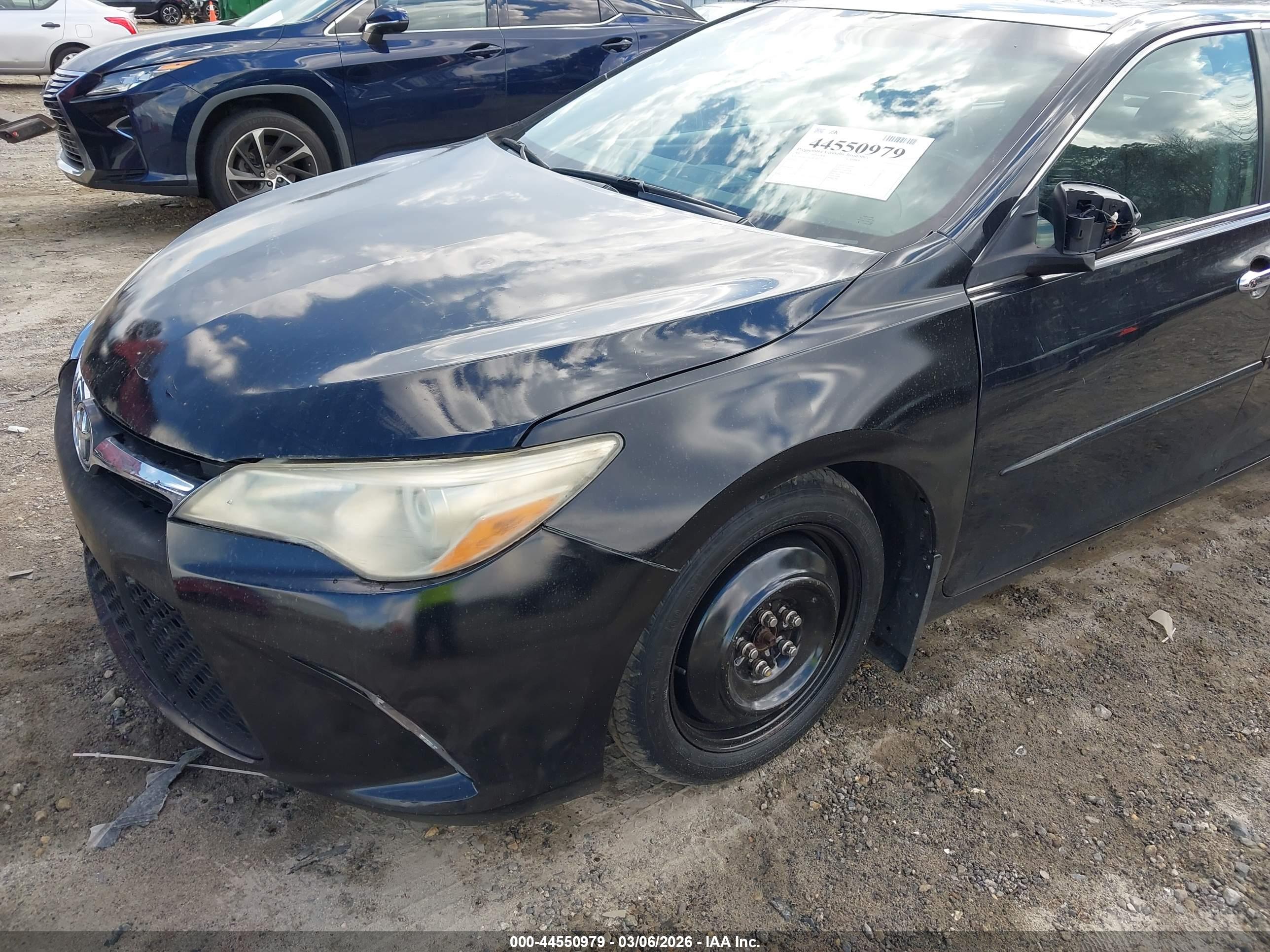 TOYOTA CAMRY image 6
