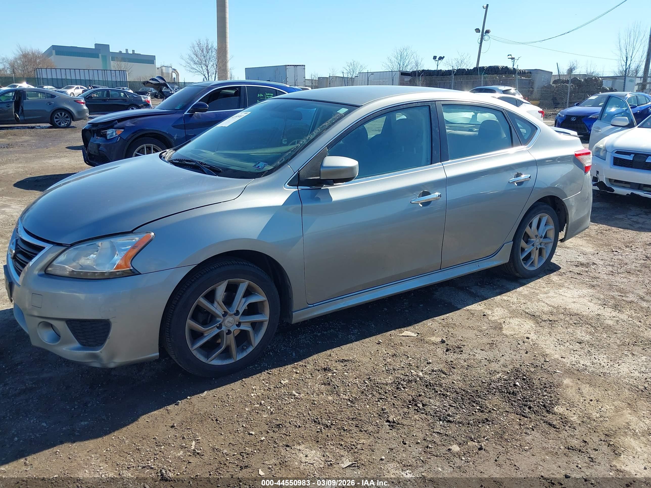 NISSAN SENTRA image 2