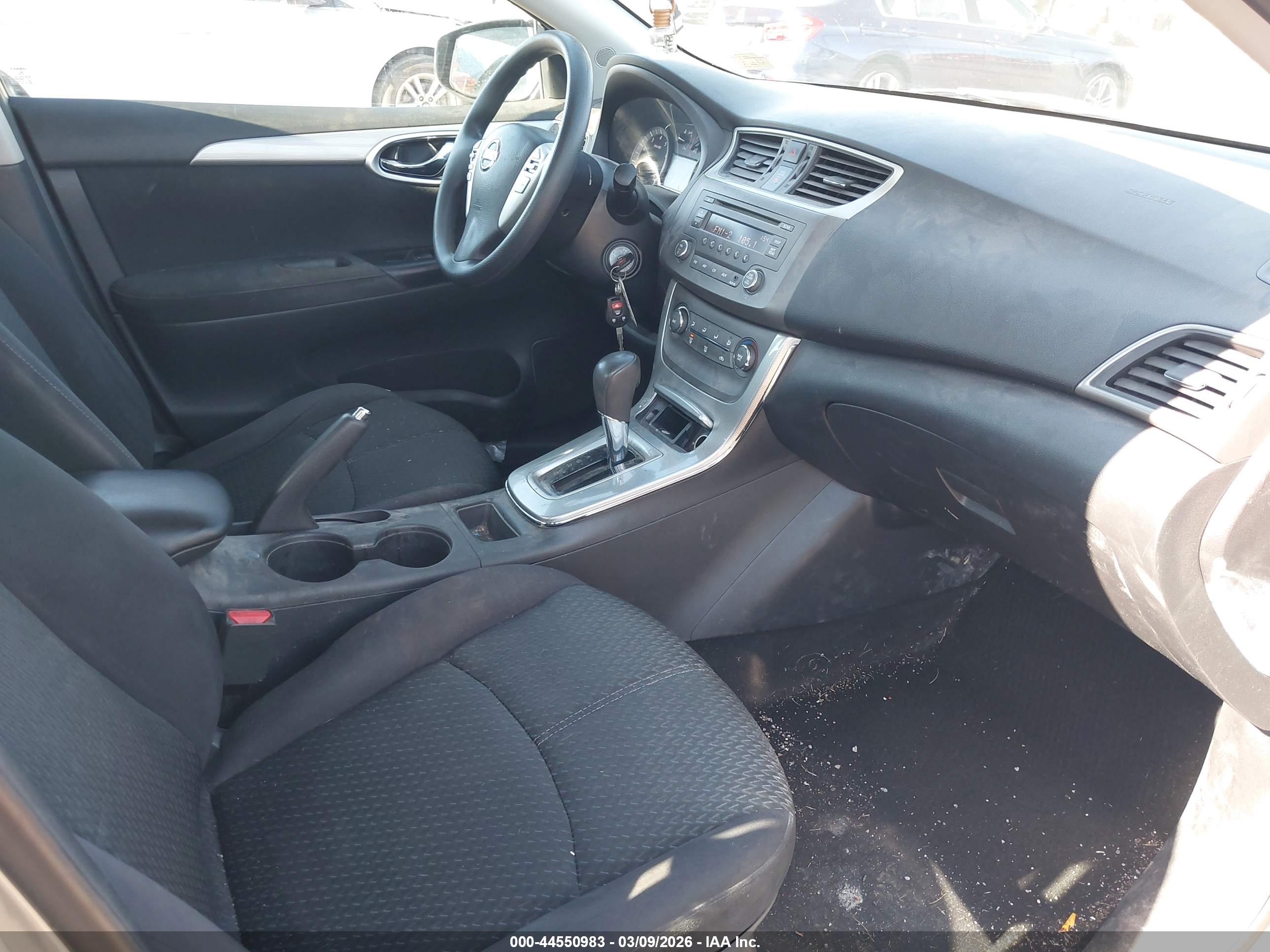 NISSAN SENTRA image 5