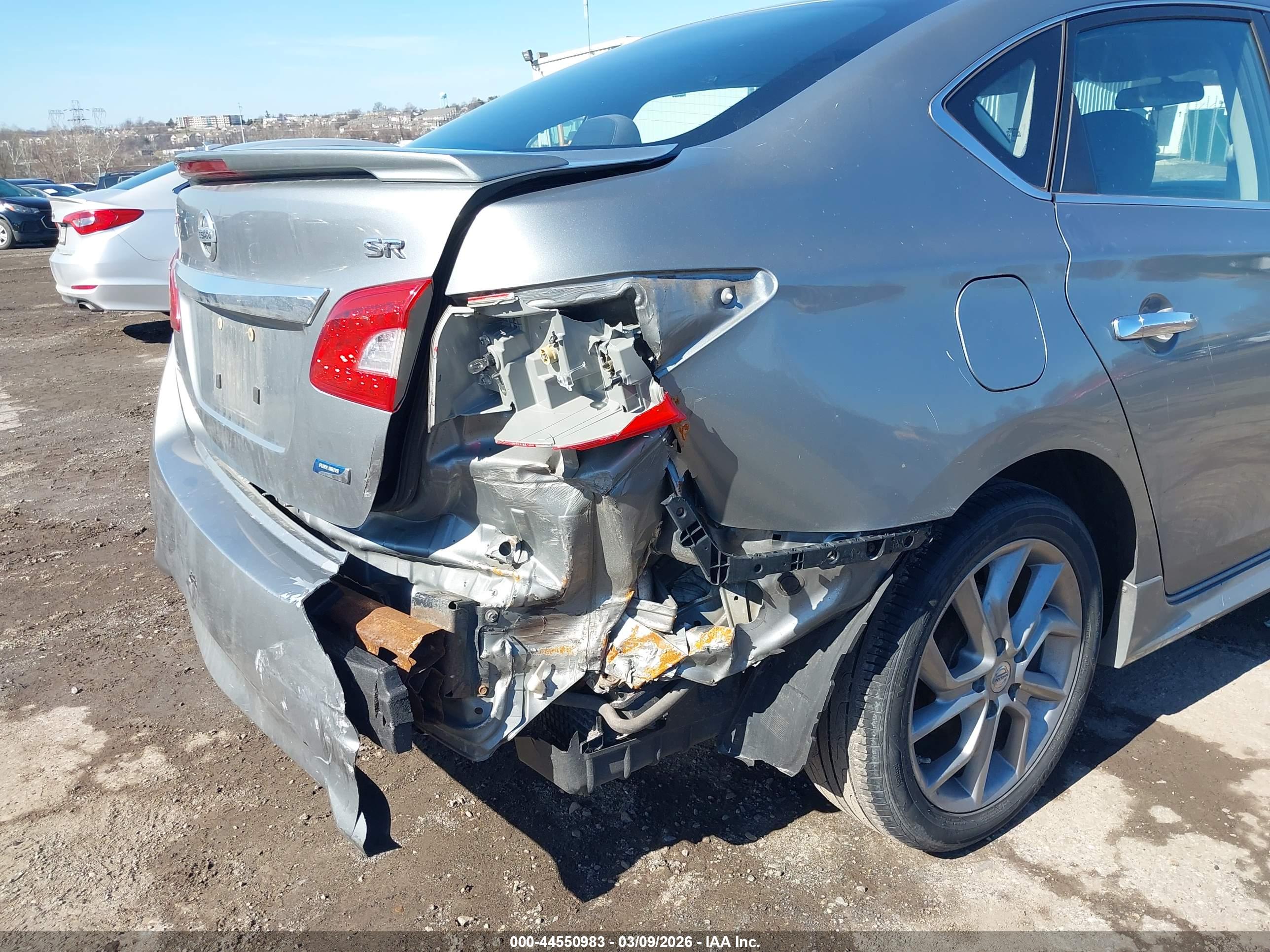 NISSAN SENTRA image 6