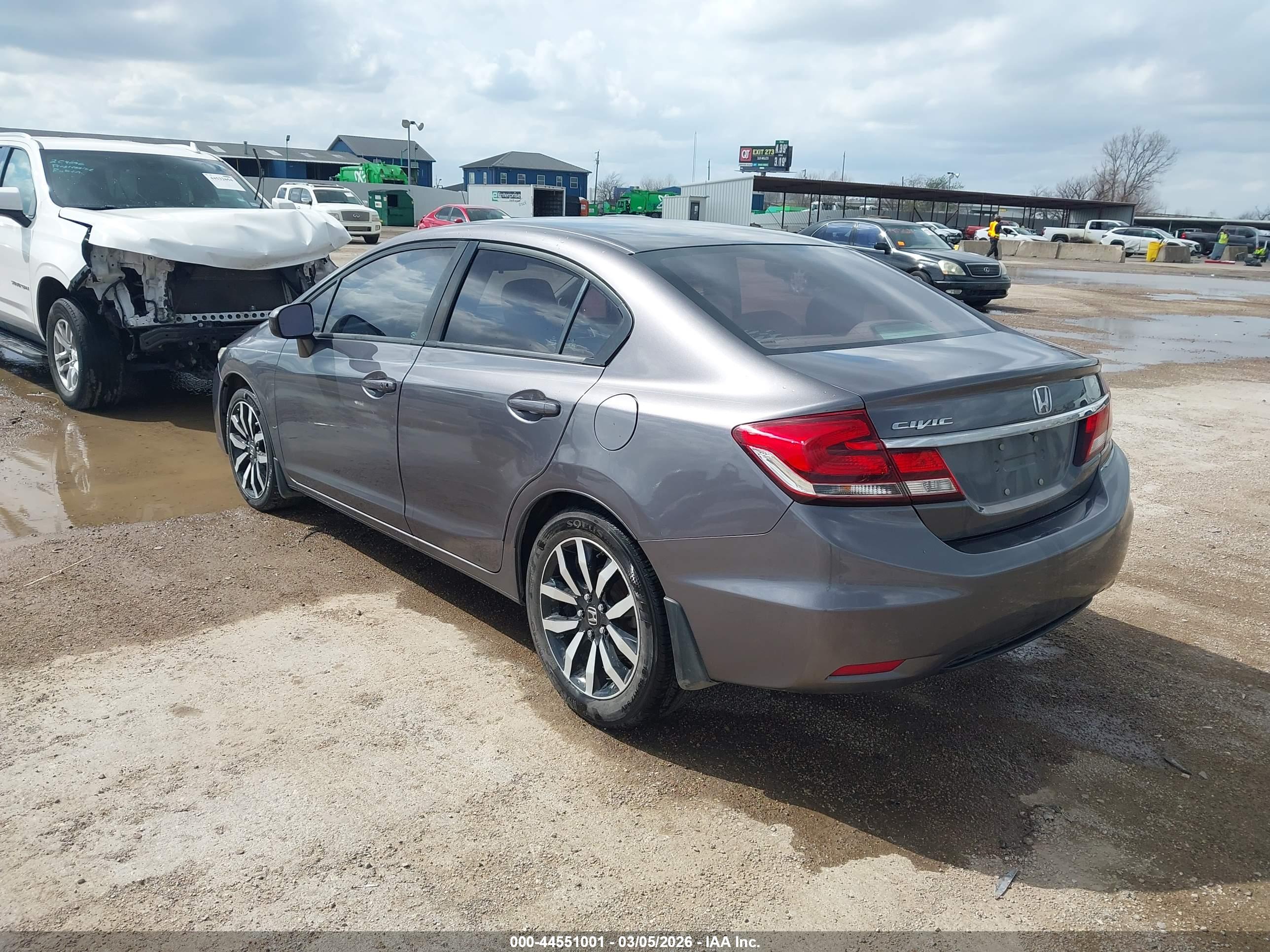 HONDA CIVIC image 3
