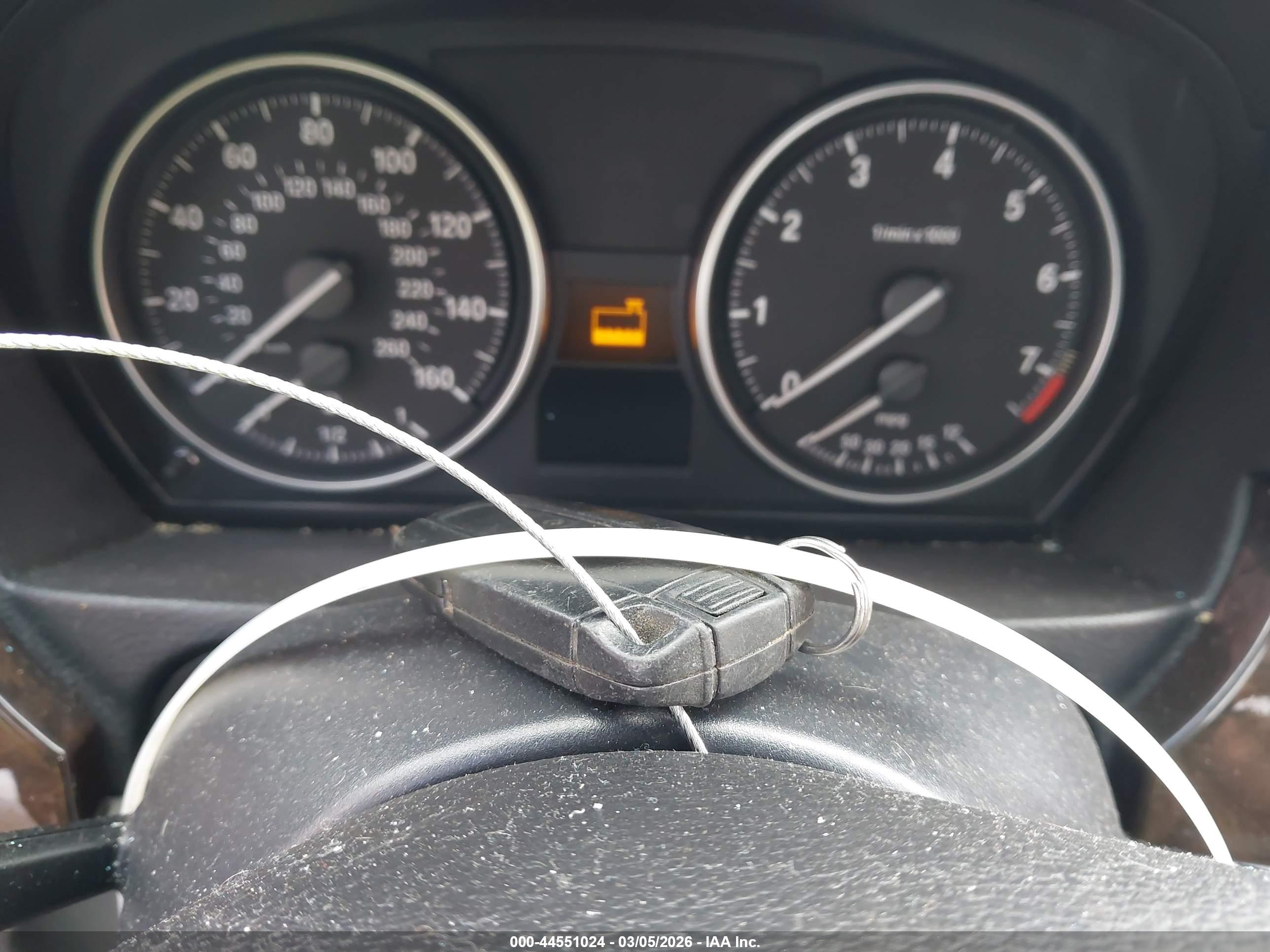 BMW 328I image 11