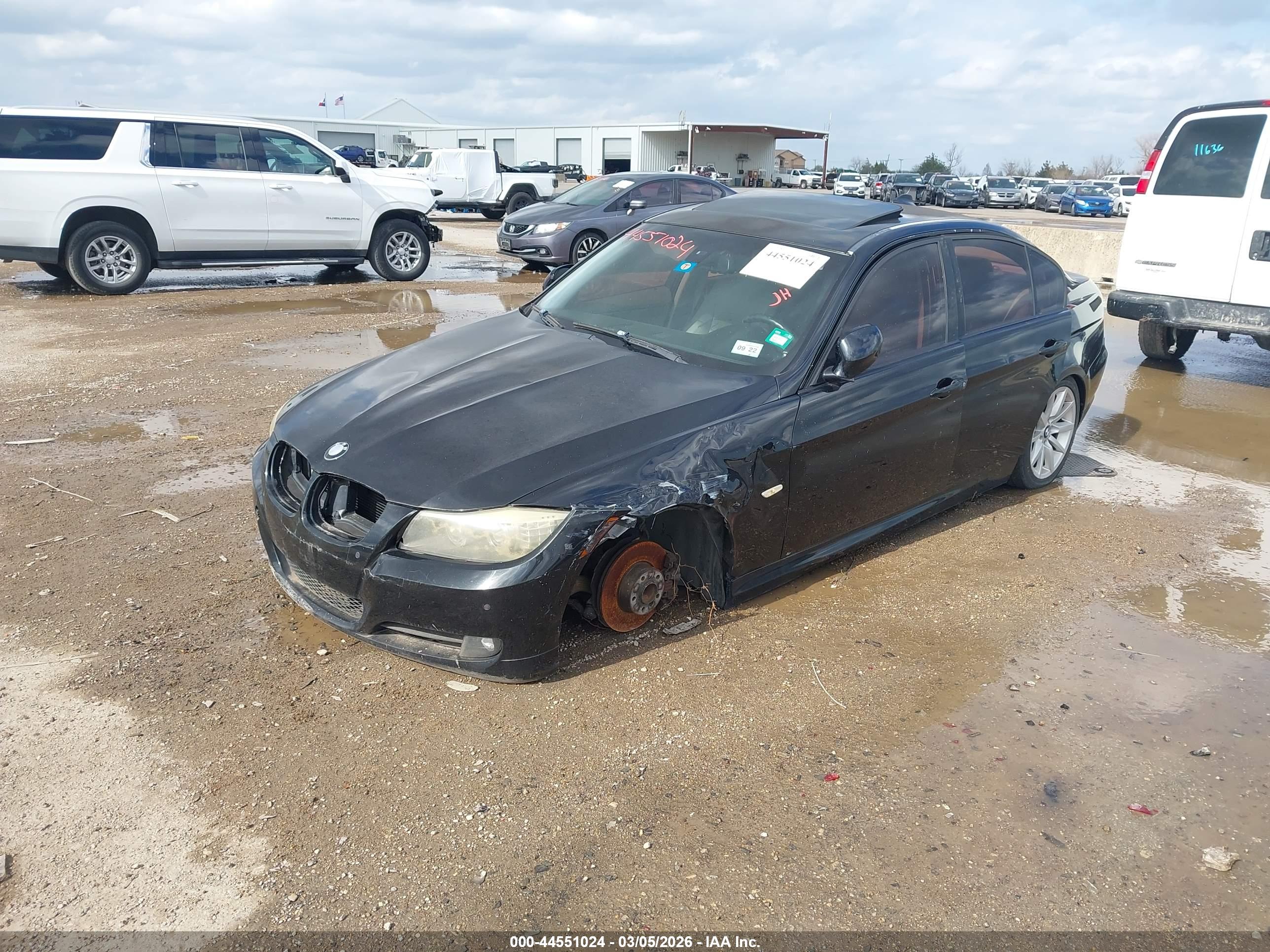 BMW 328I image 6