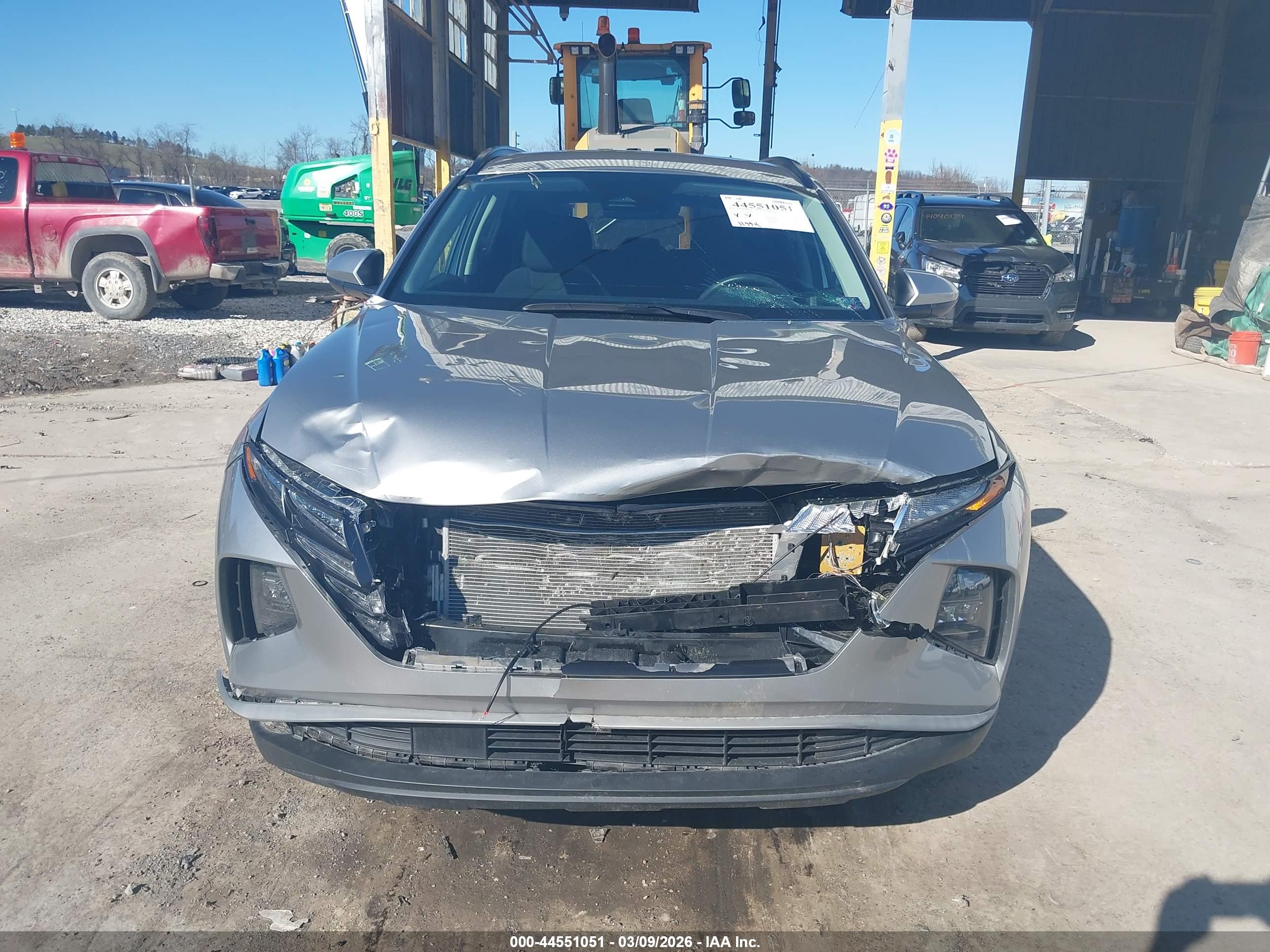 HYUNDAI TUCSON image 6