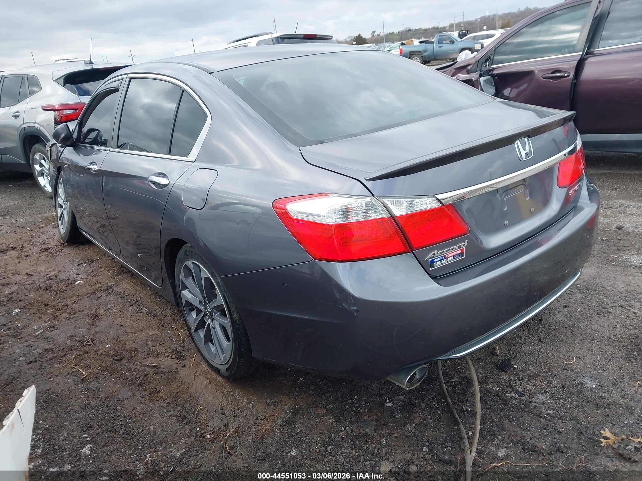 HONDA ACCORD image 3