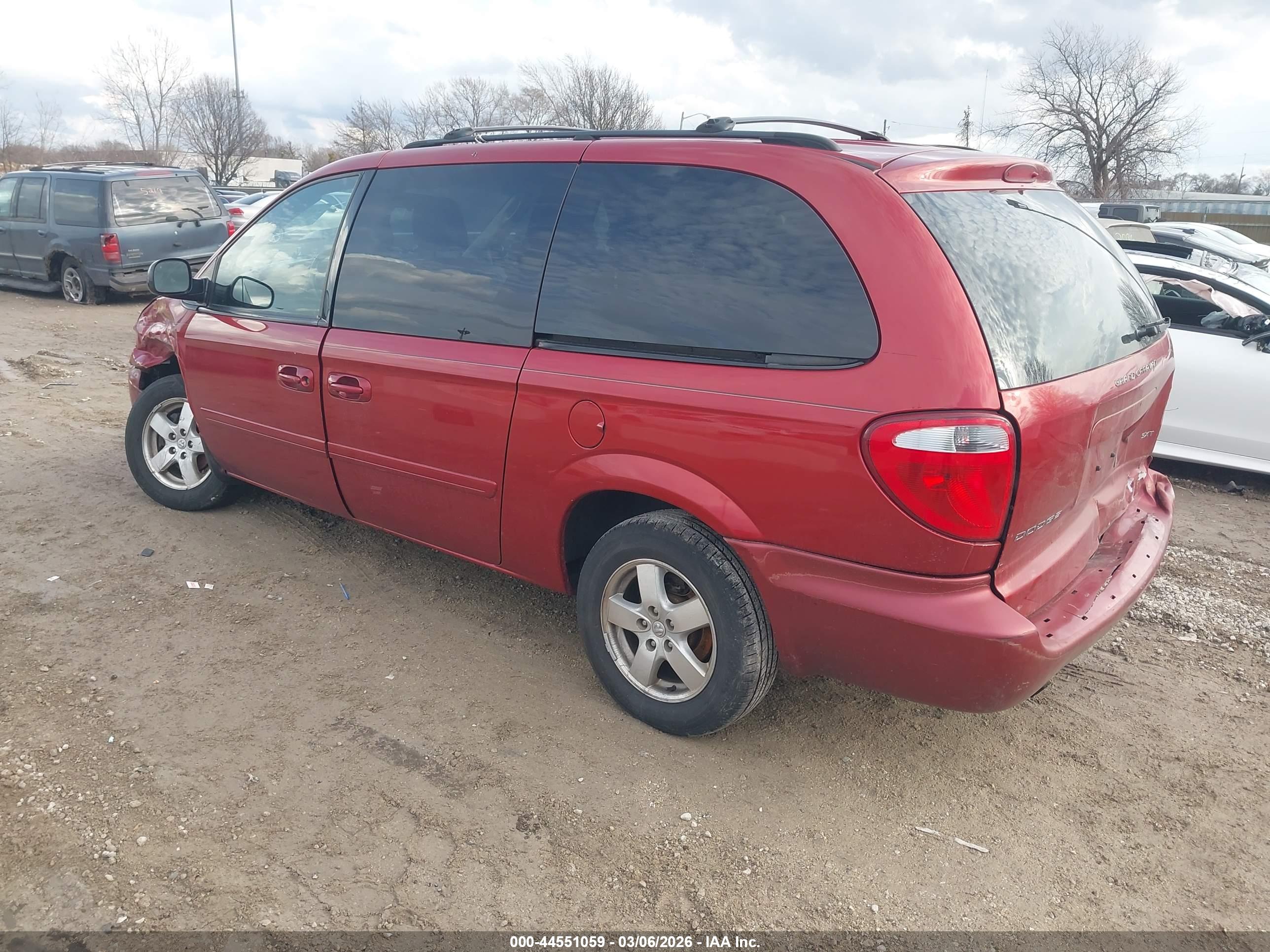 DODGE GRAND image 3