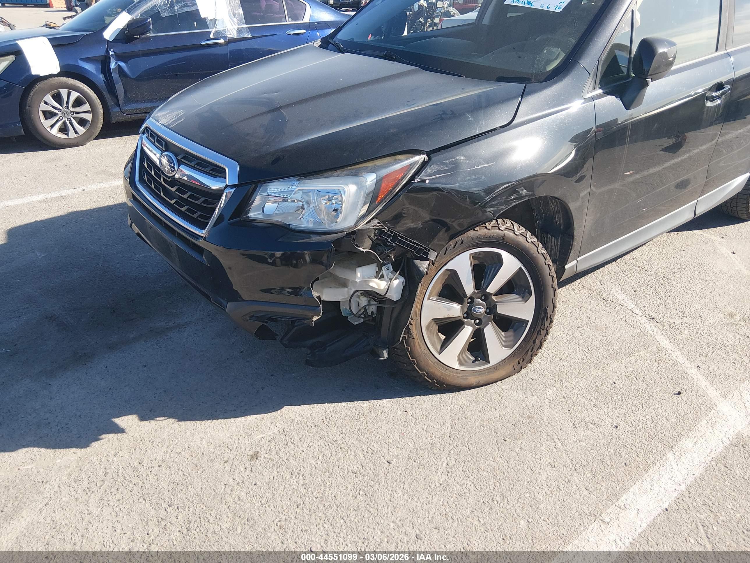 SUBARU FORESTER image 6