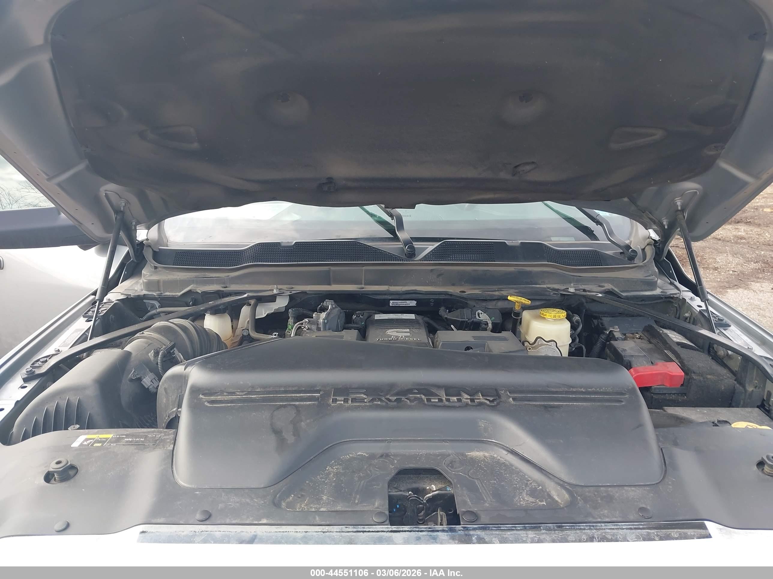 RAM 3500 image 10