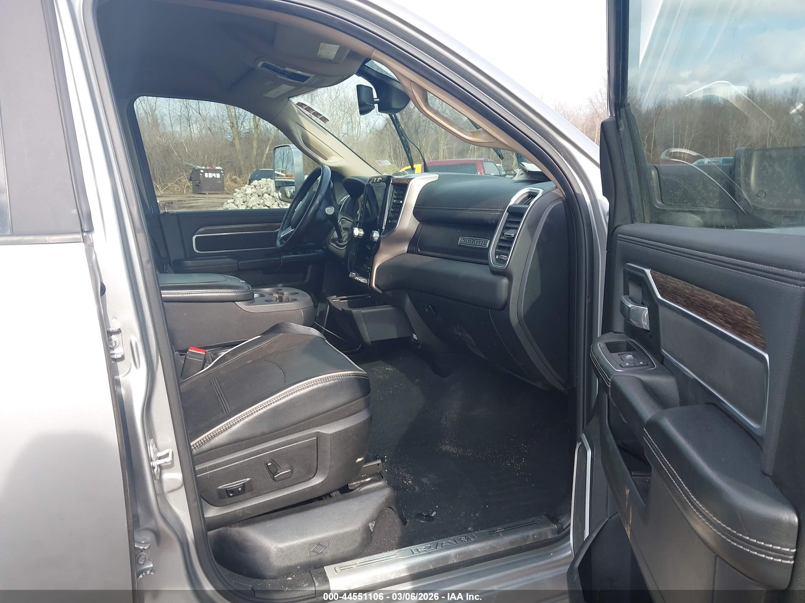 RAM 3500 image 5