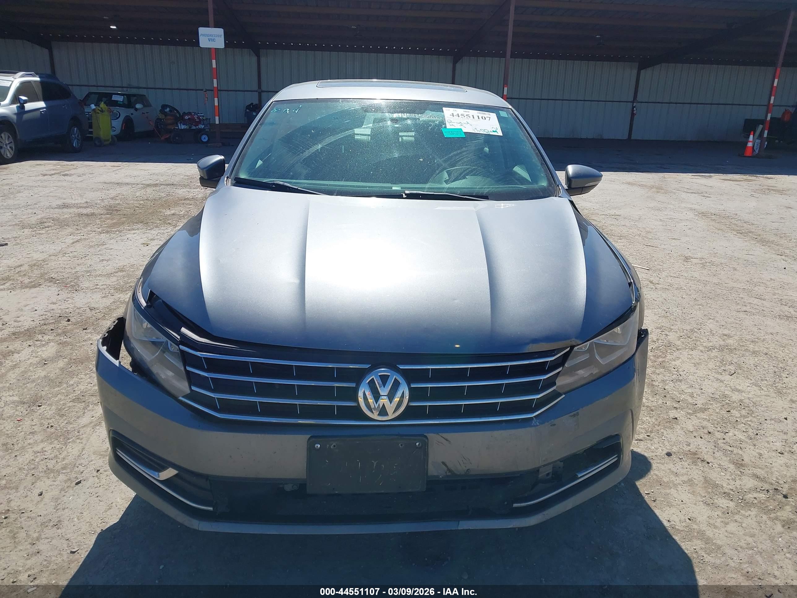 VOLKSWAGEN PASSAT image 6