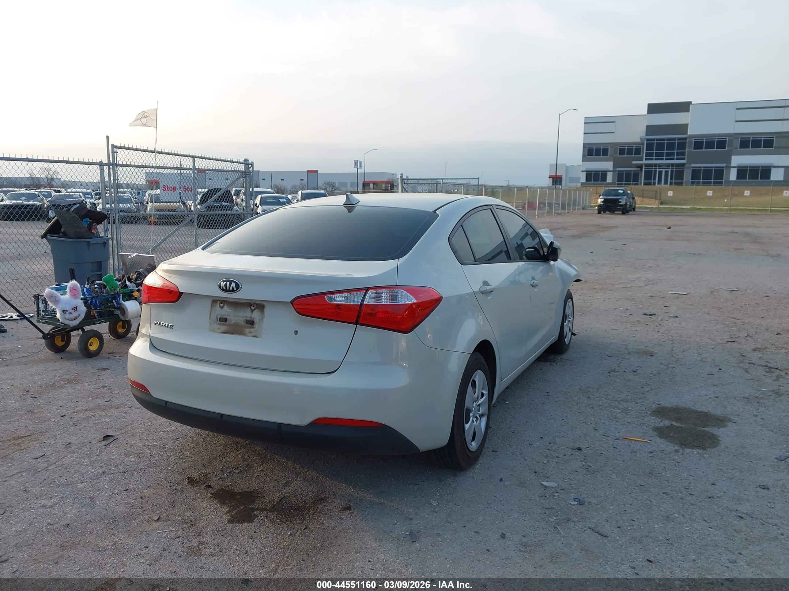 KIA FORTE image 4