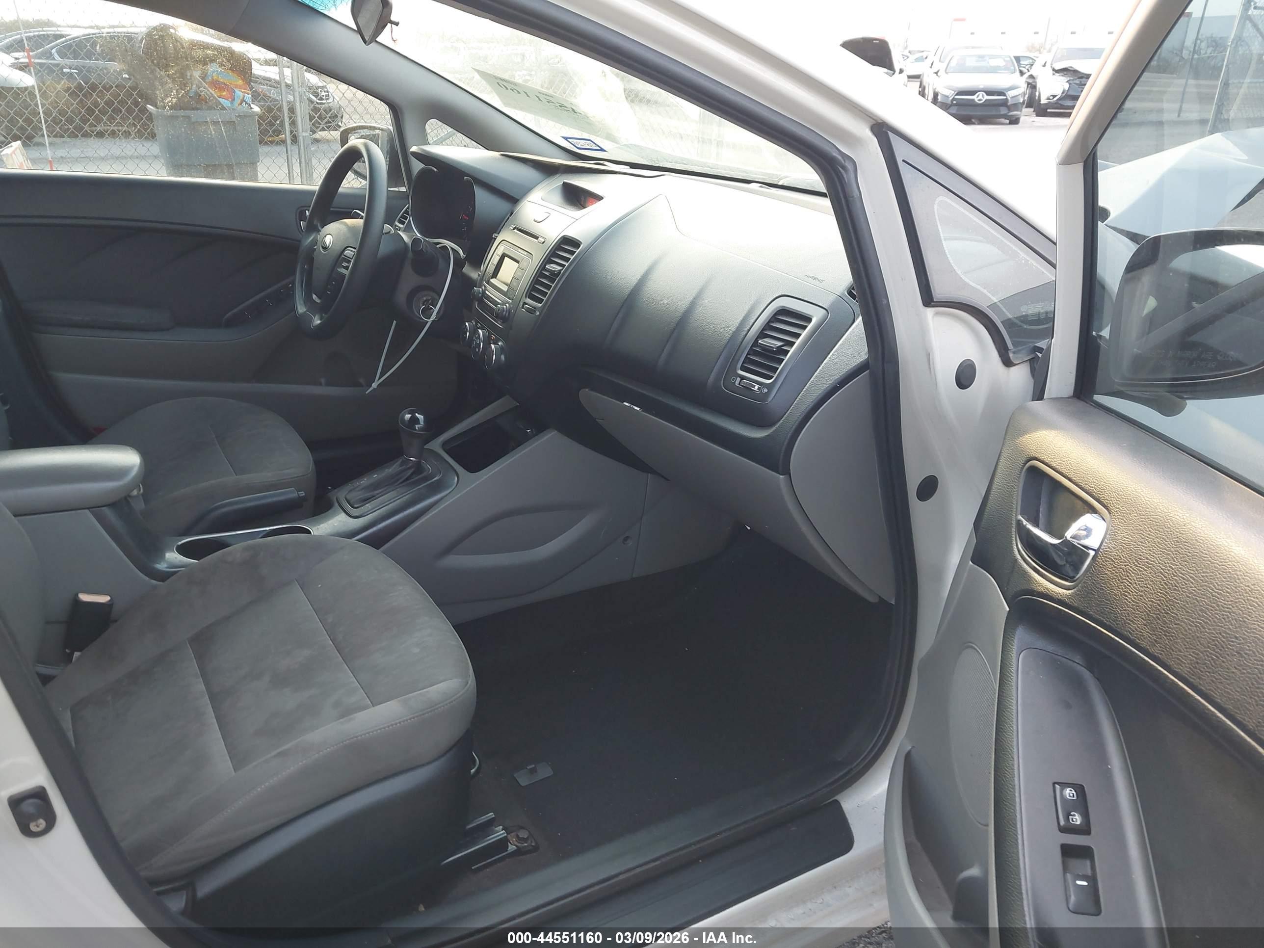 KIA FORTE image 5