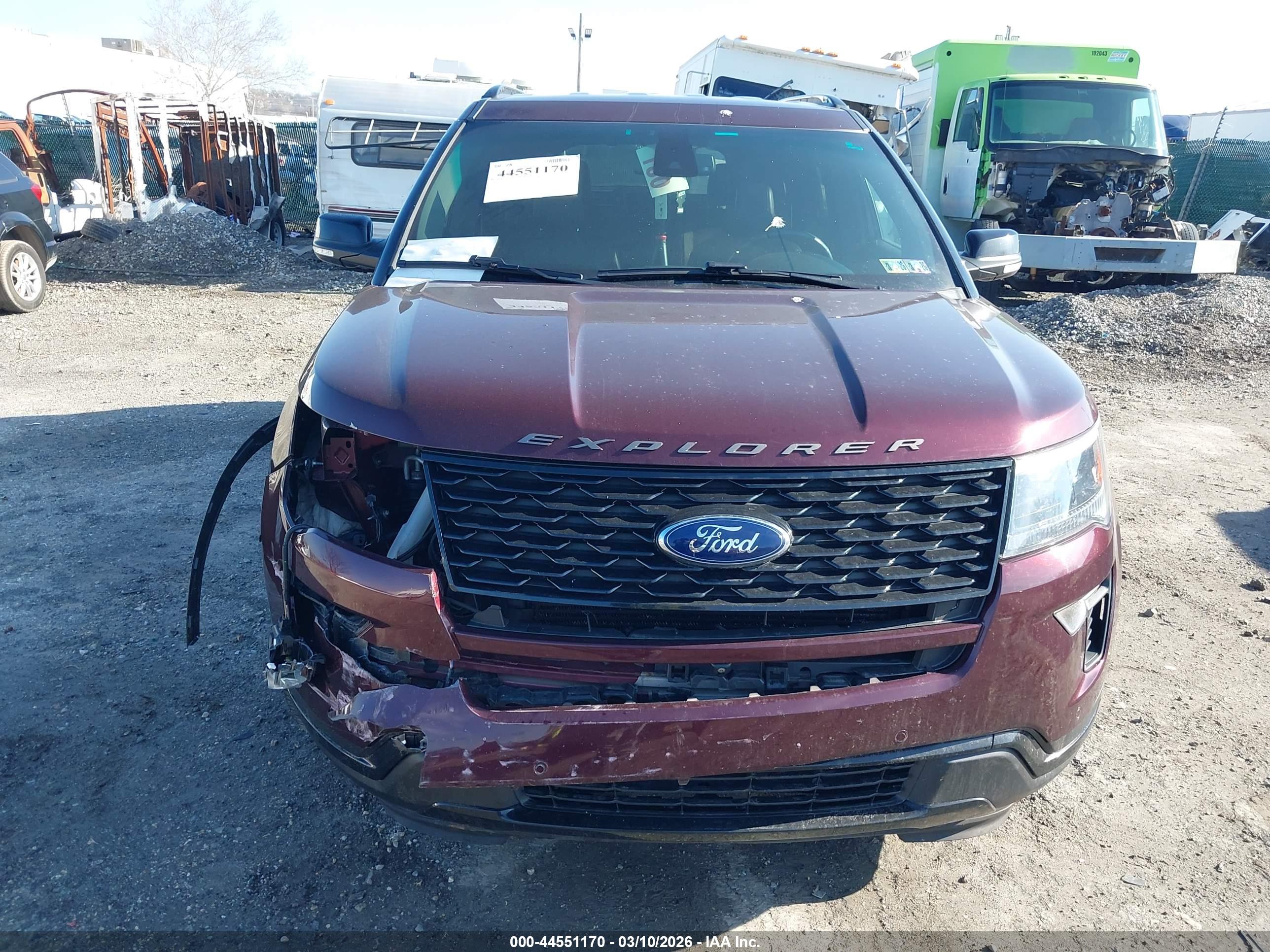 FORD EXPLORER image 6
