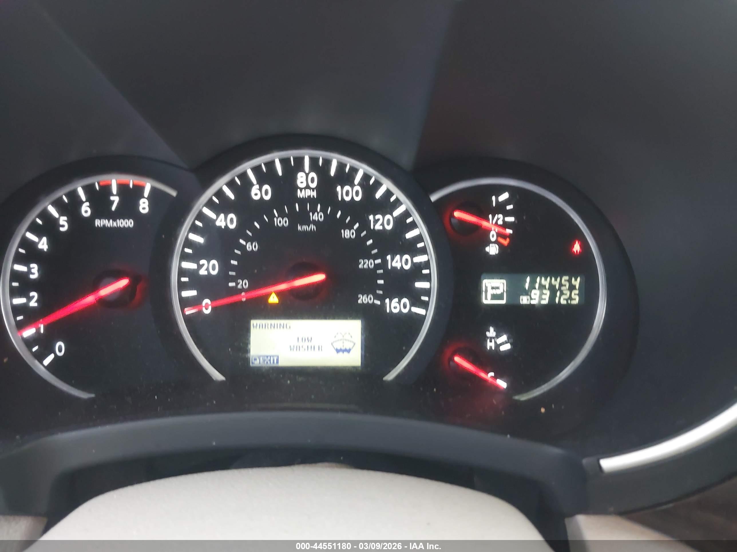 NISSAN QUEST image 7