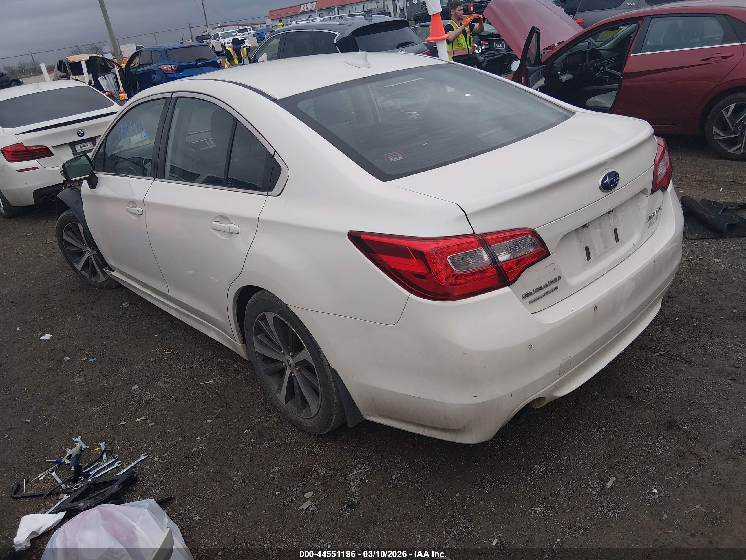 SUBARU LEGACY image 3