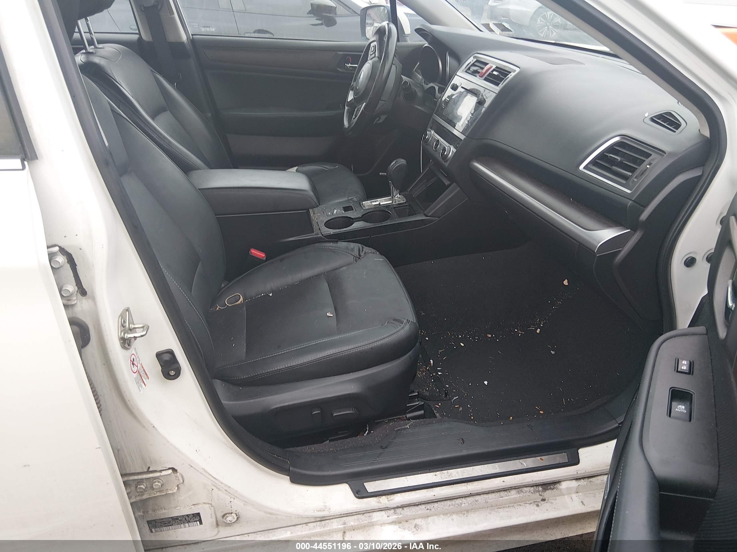 SUBARU LEGACY image 5